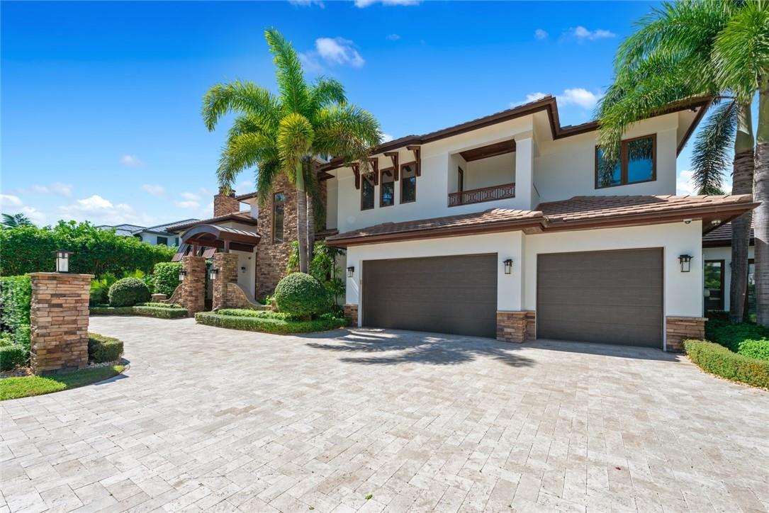 SEVEN ISLES - Residential