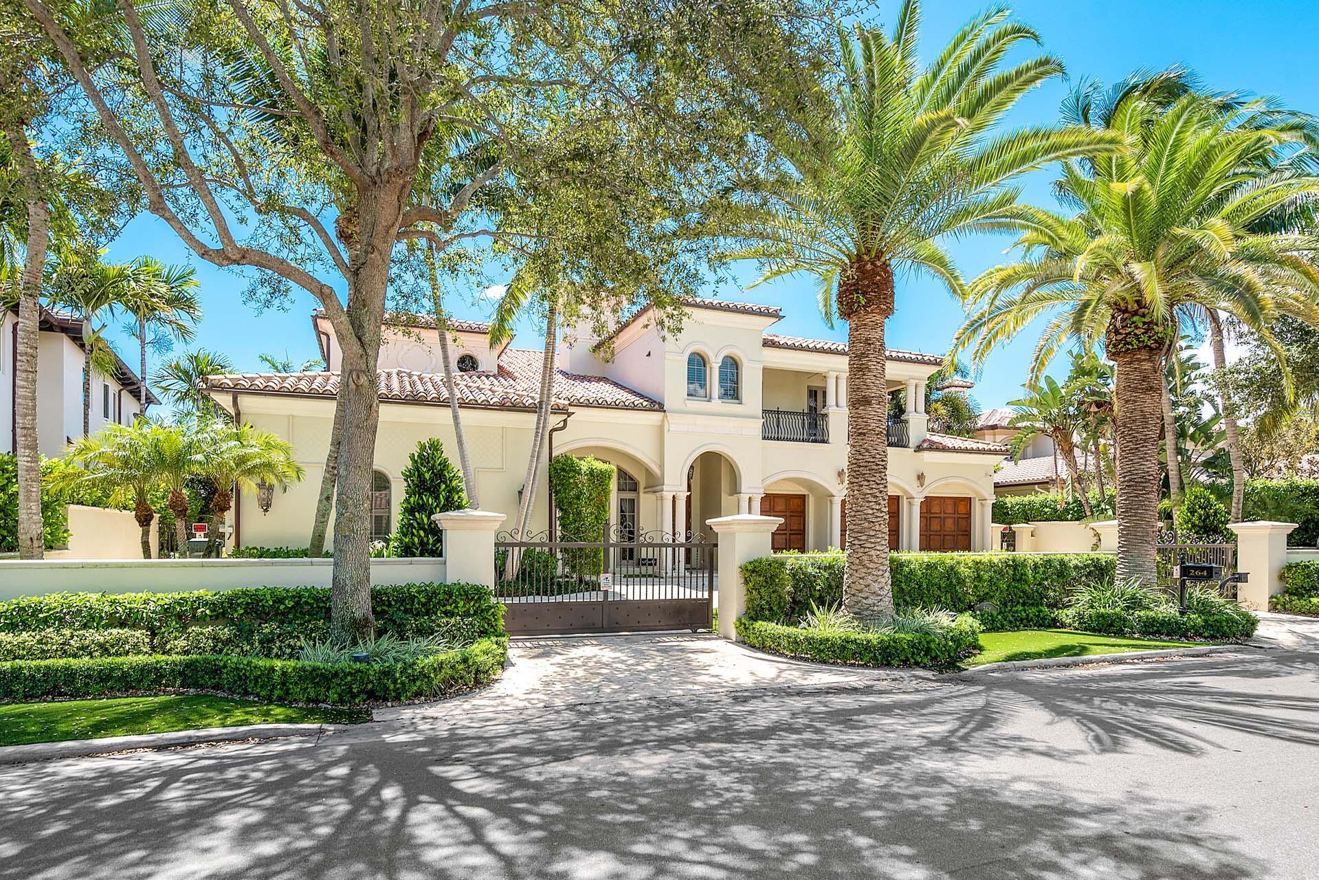 ROYAL PALM YACHT & COUNTRY CLUB - Residential