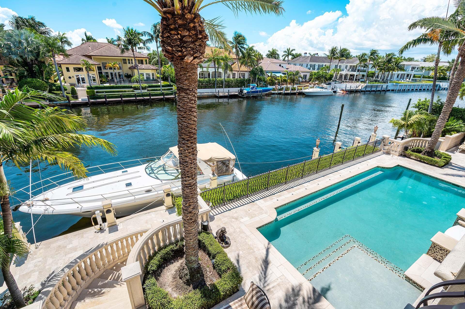 ROYAL PALM YACHT & COUNTRY CLUB - Residential