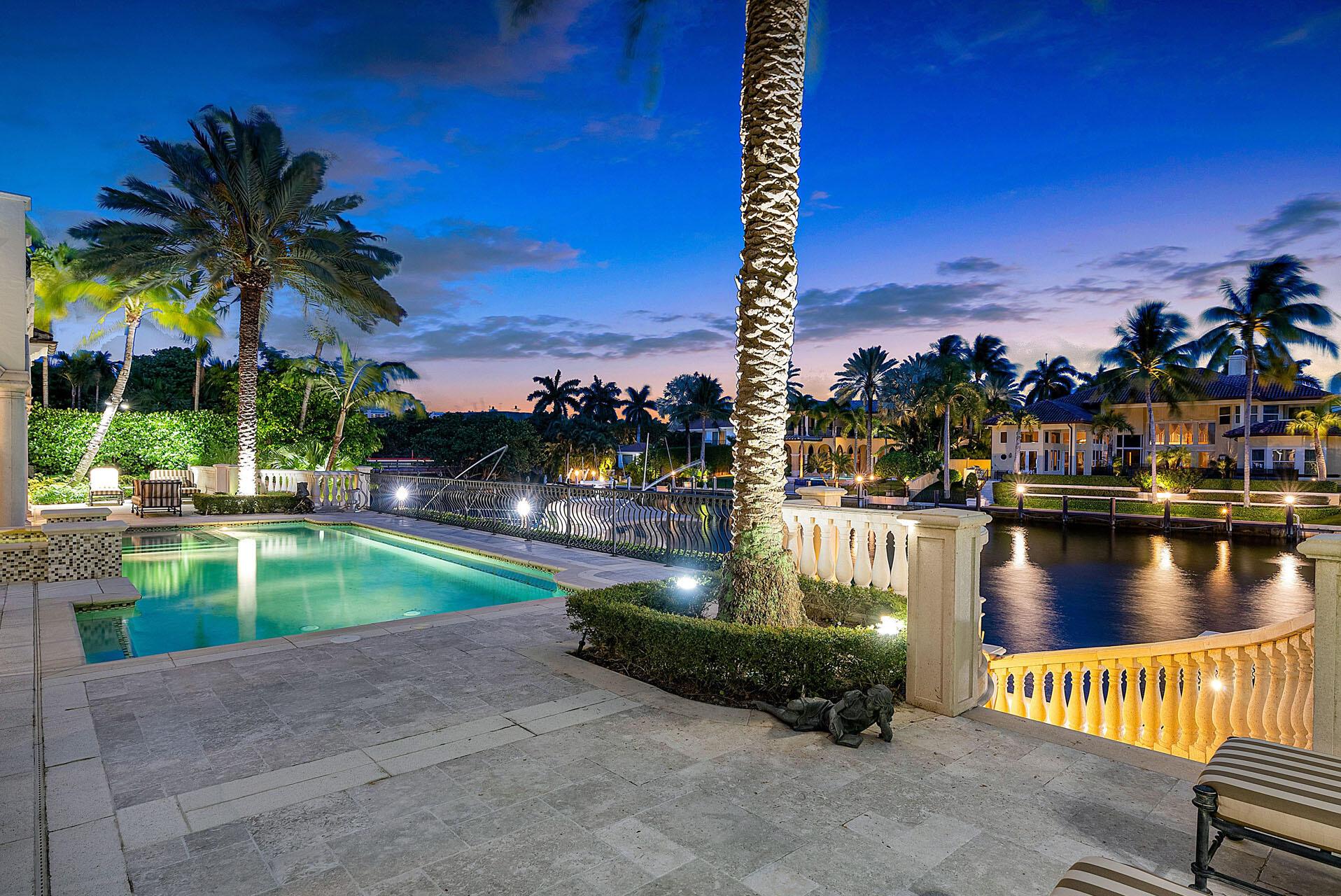 ROYAL PALM YACHT & COUNTRY CLUB - Residential