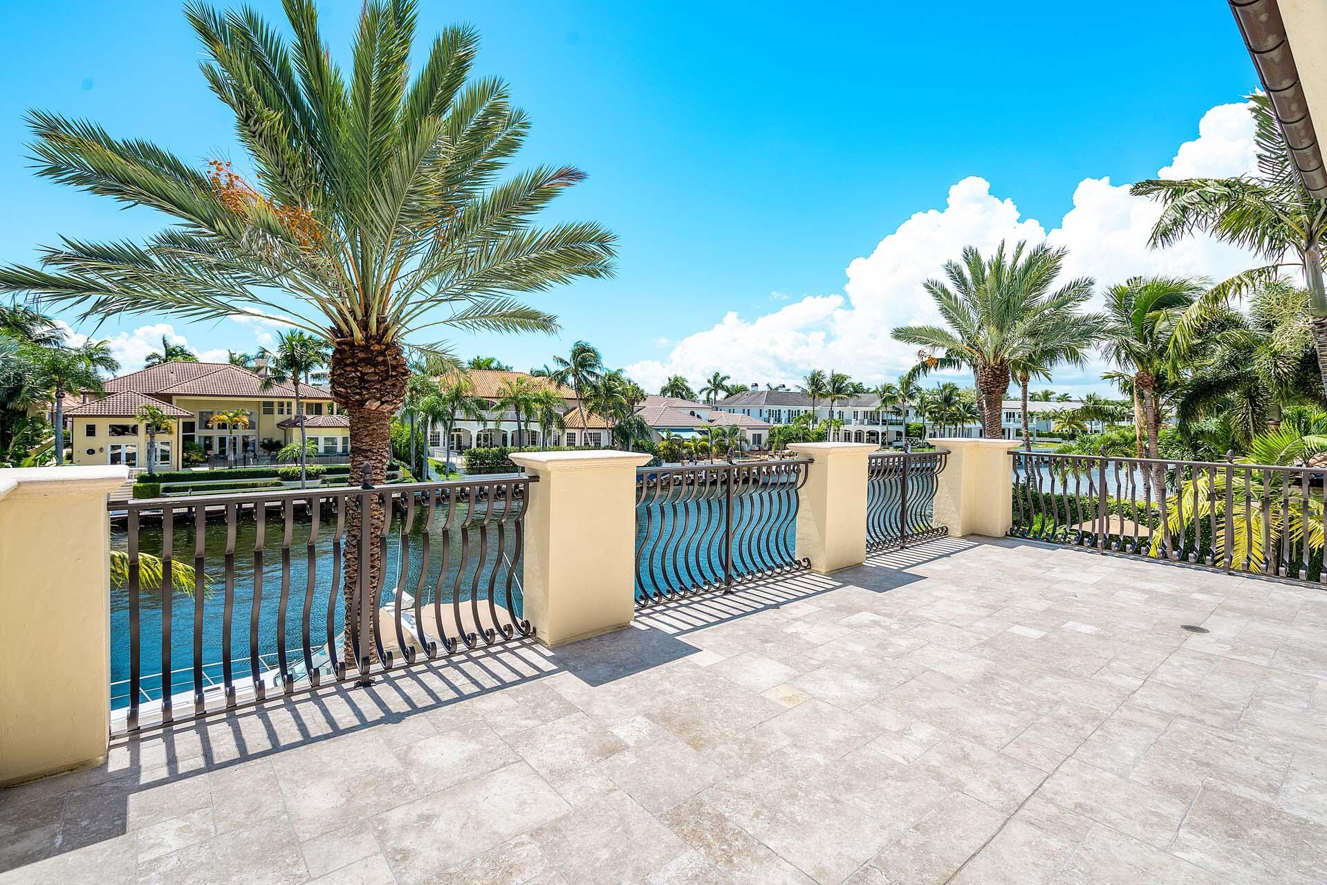 ROYAL PALM YACHT & COUNTRY CLUB - Residential