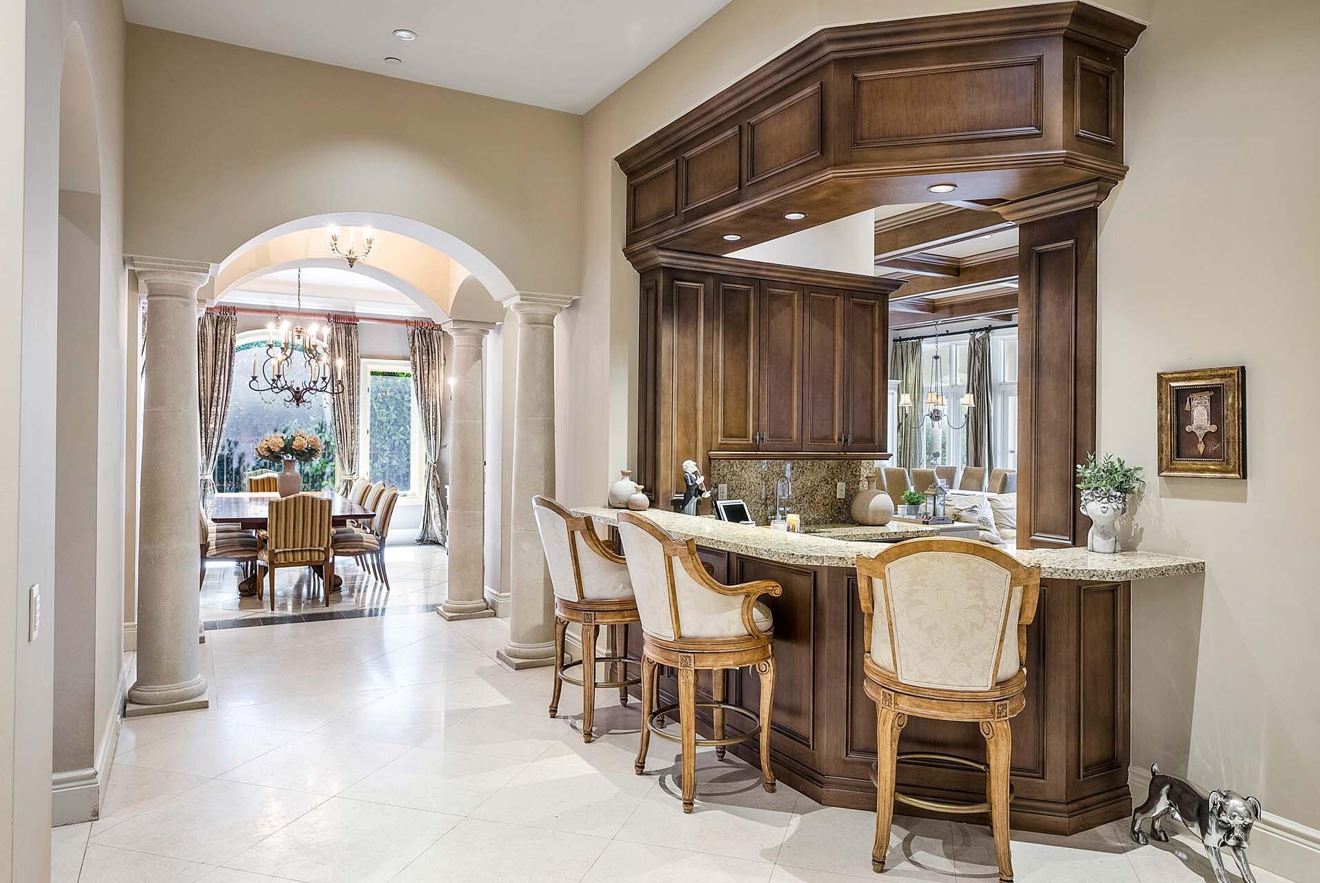 ROYAL PALM YACHT & COUNTRY CLUB - Residential