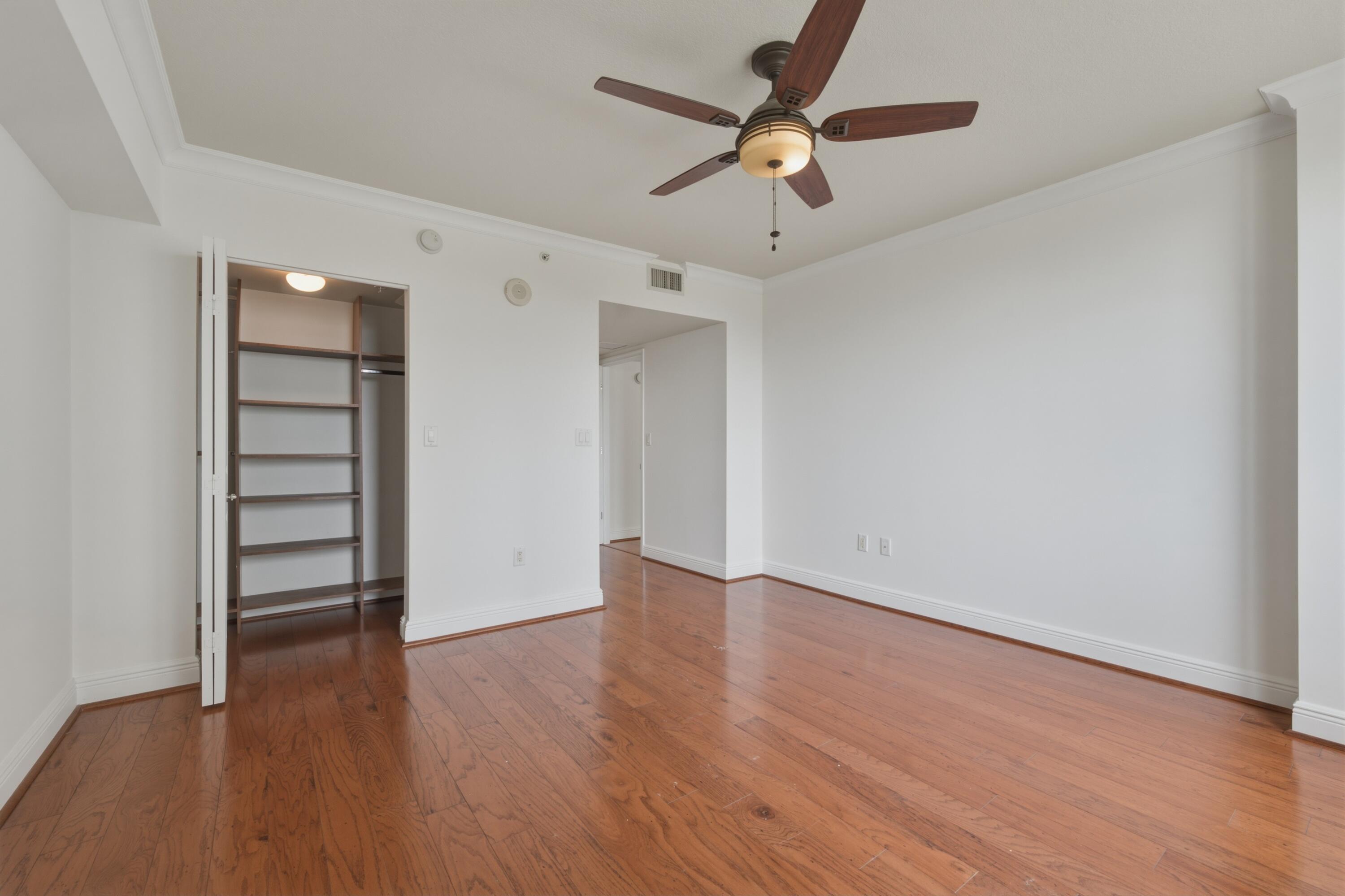 SYMPHONY SOUTH CONDO - Residential