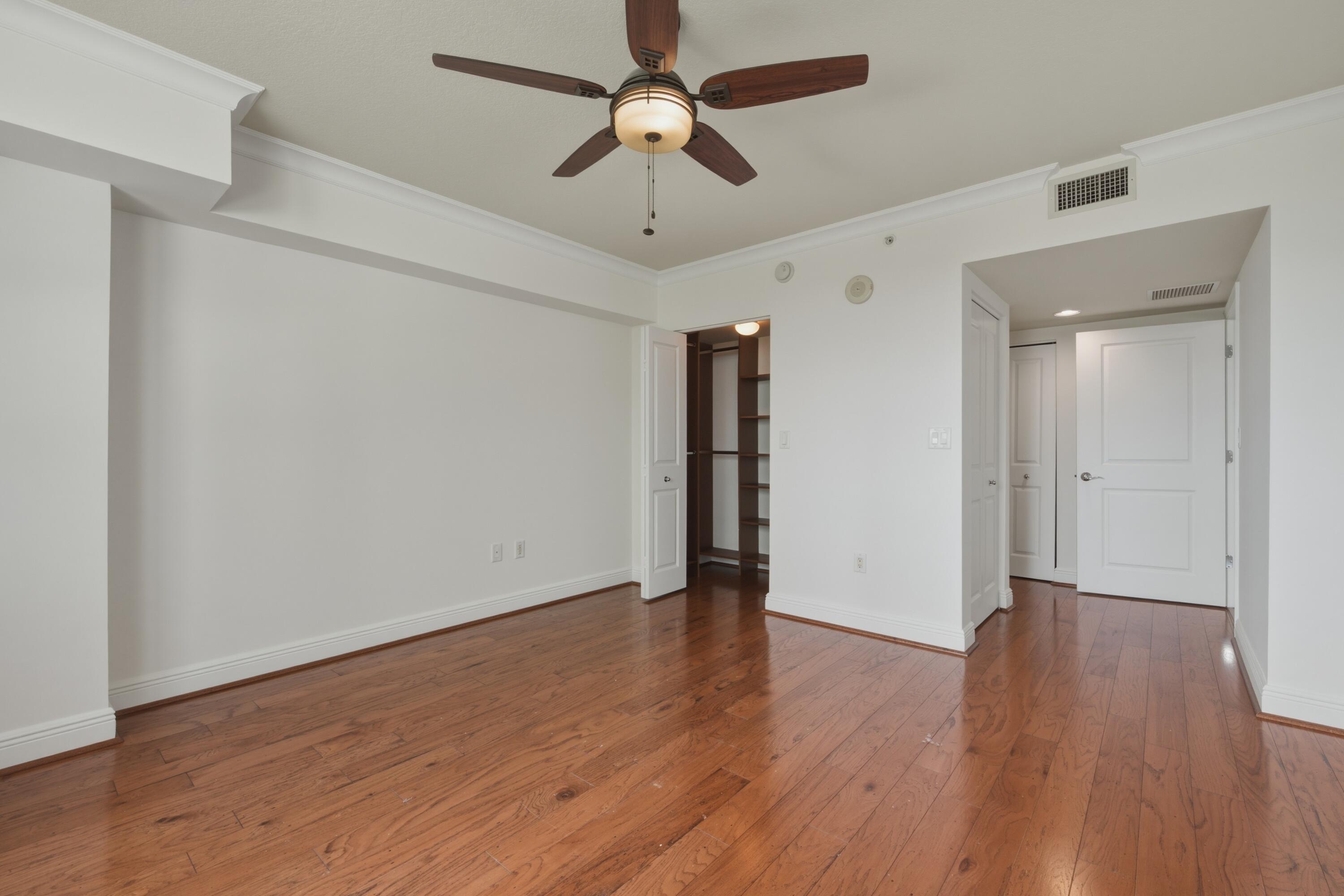 SYMPHONY SOUTH CONDO - Residential
