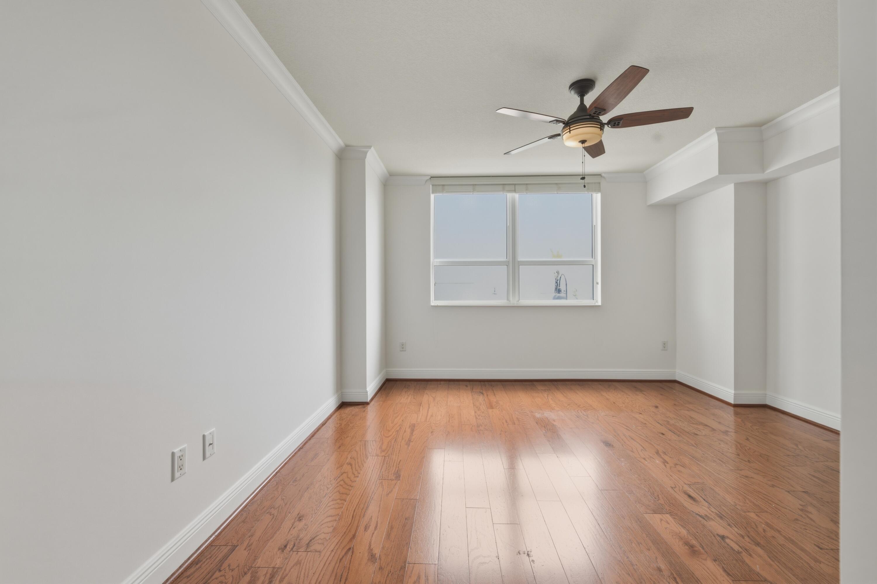 SYMPHONY SOUTH CONDO - Residential