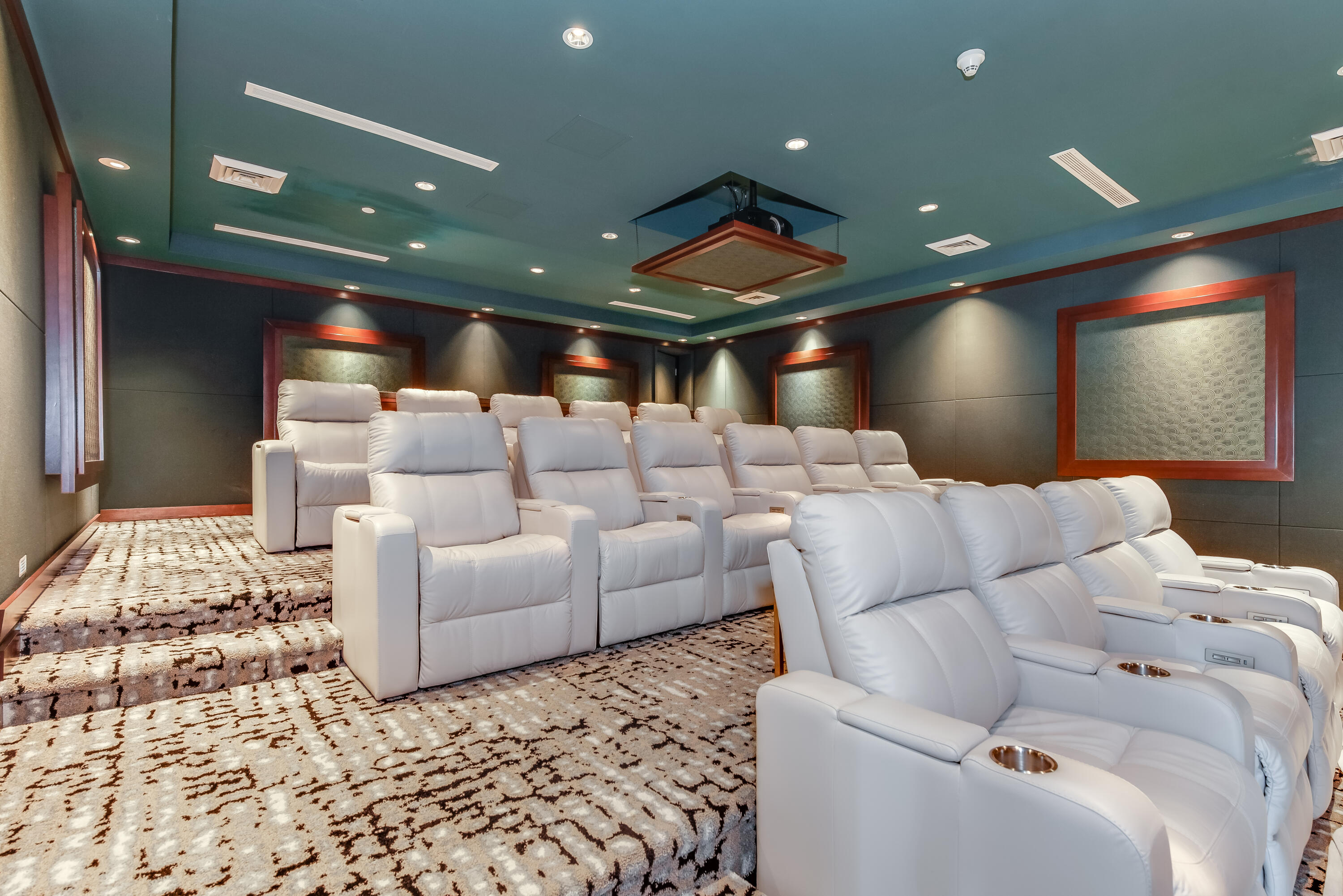 SYMPHONY SOUTH CONDO - Residential