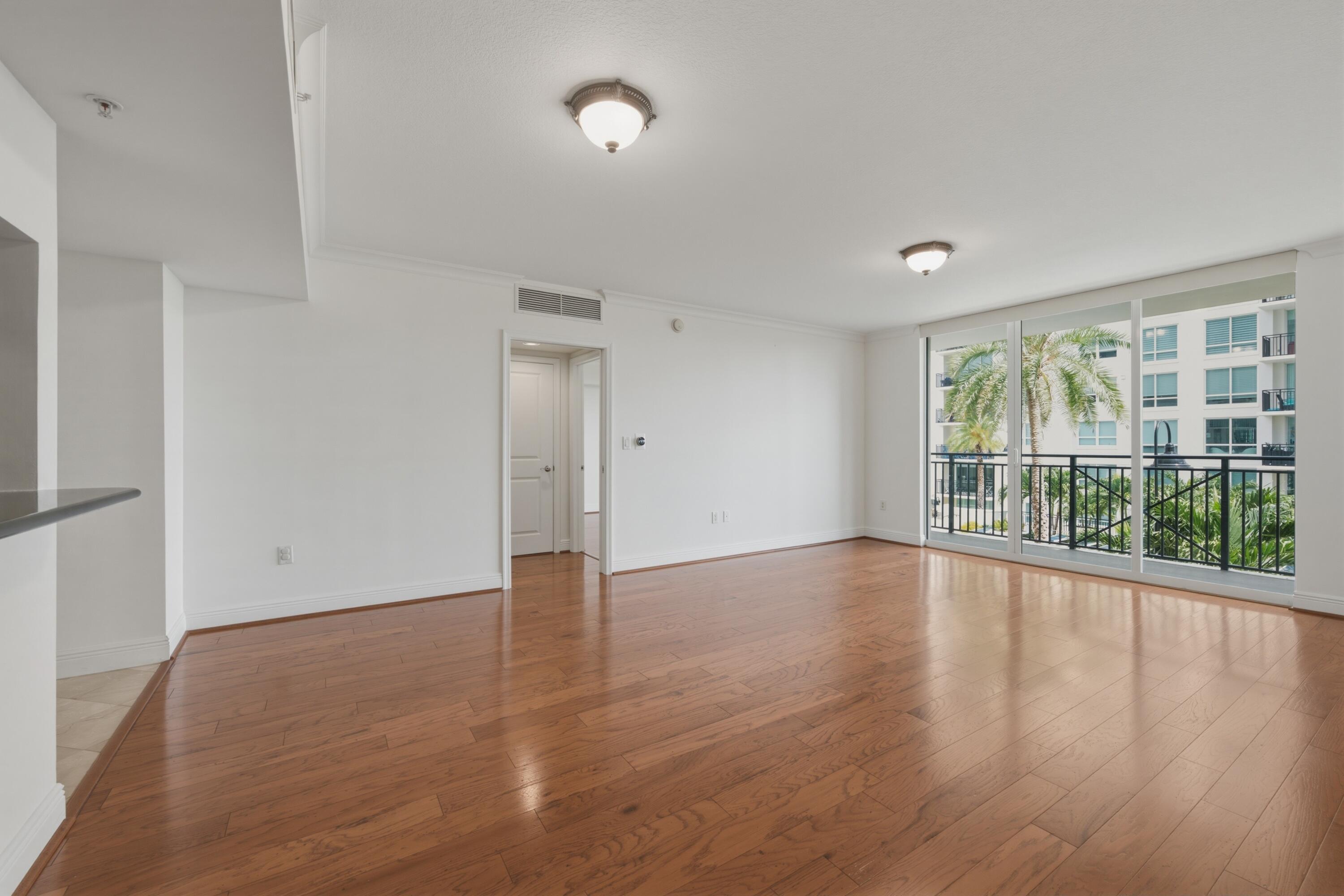 SYMPHONY SOUTH CONDO - Residential