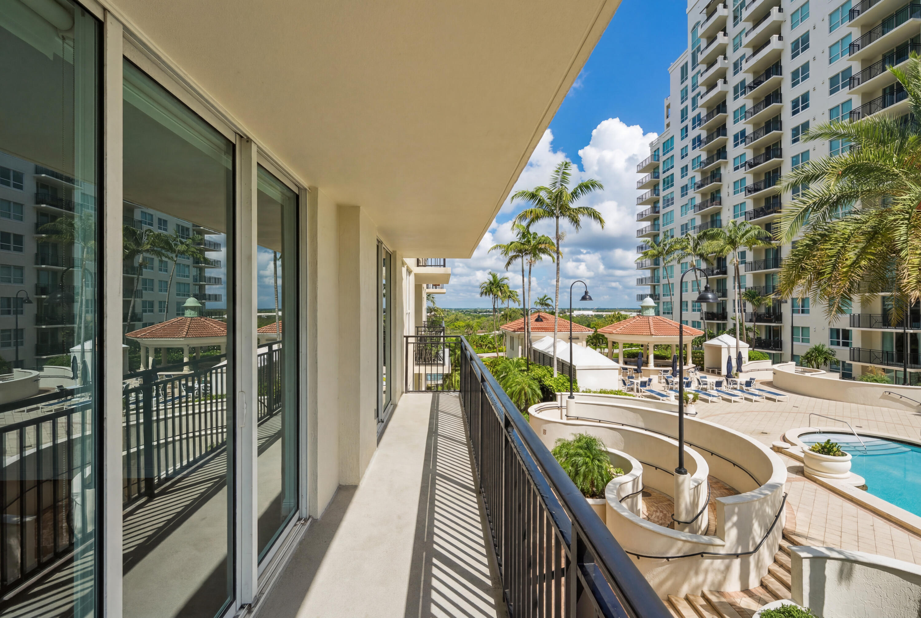 SYMPHONY SOUTH CONDO - Residential