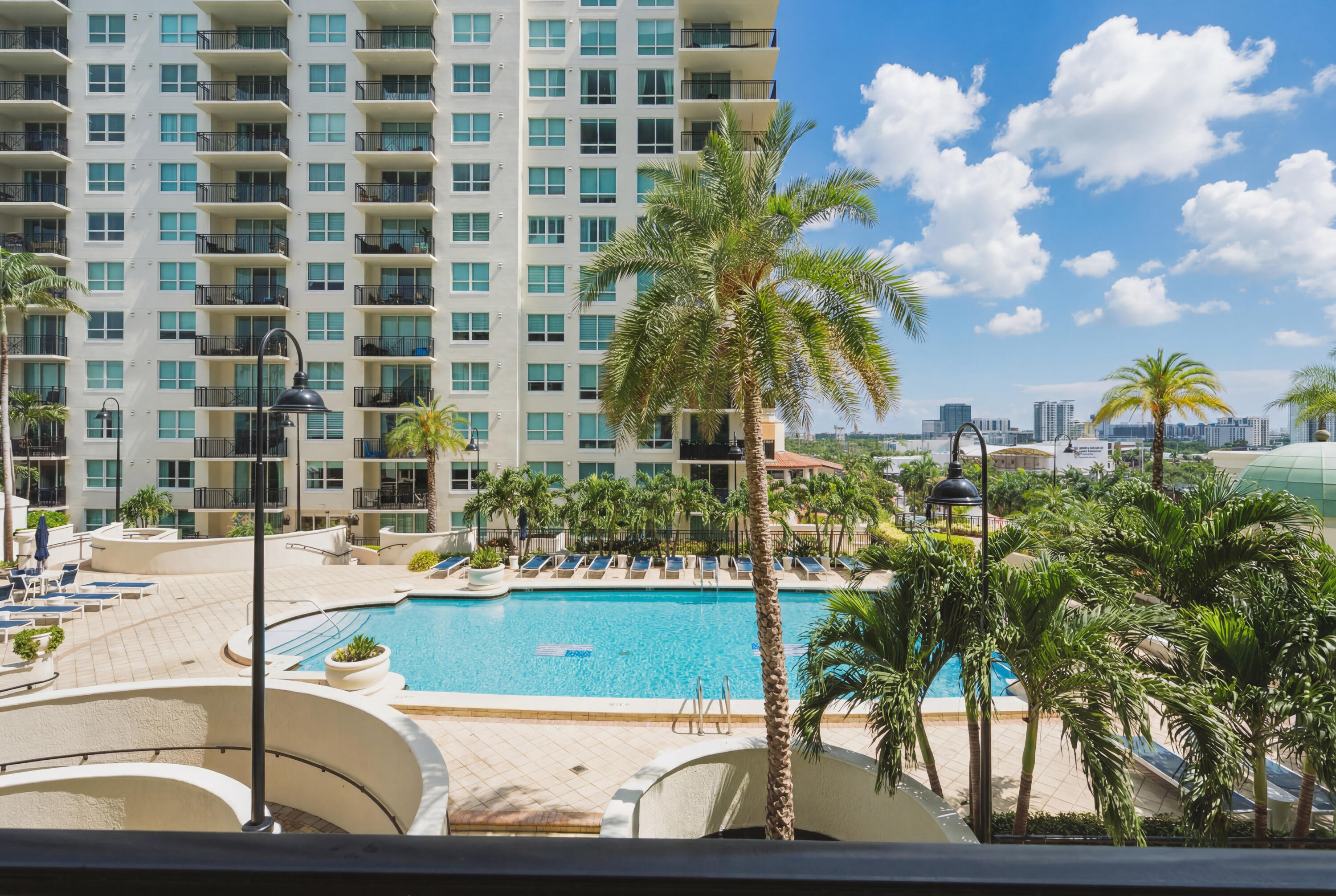 SYMPHONY SOUTH CONDO - Residential