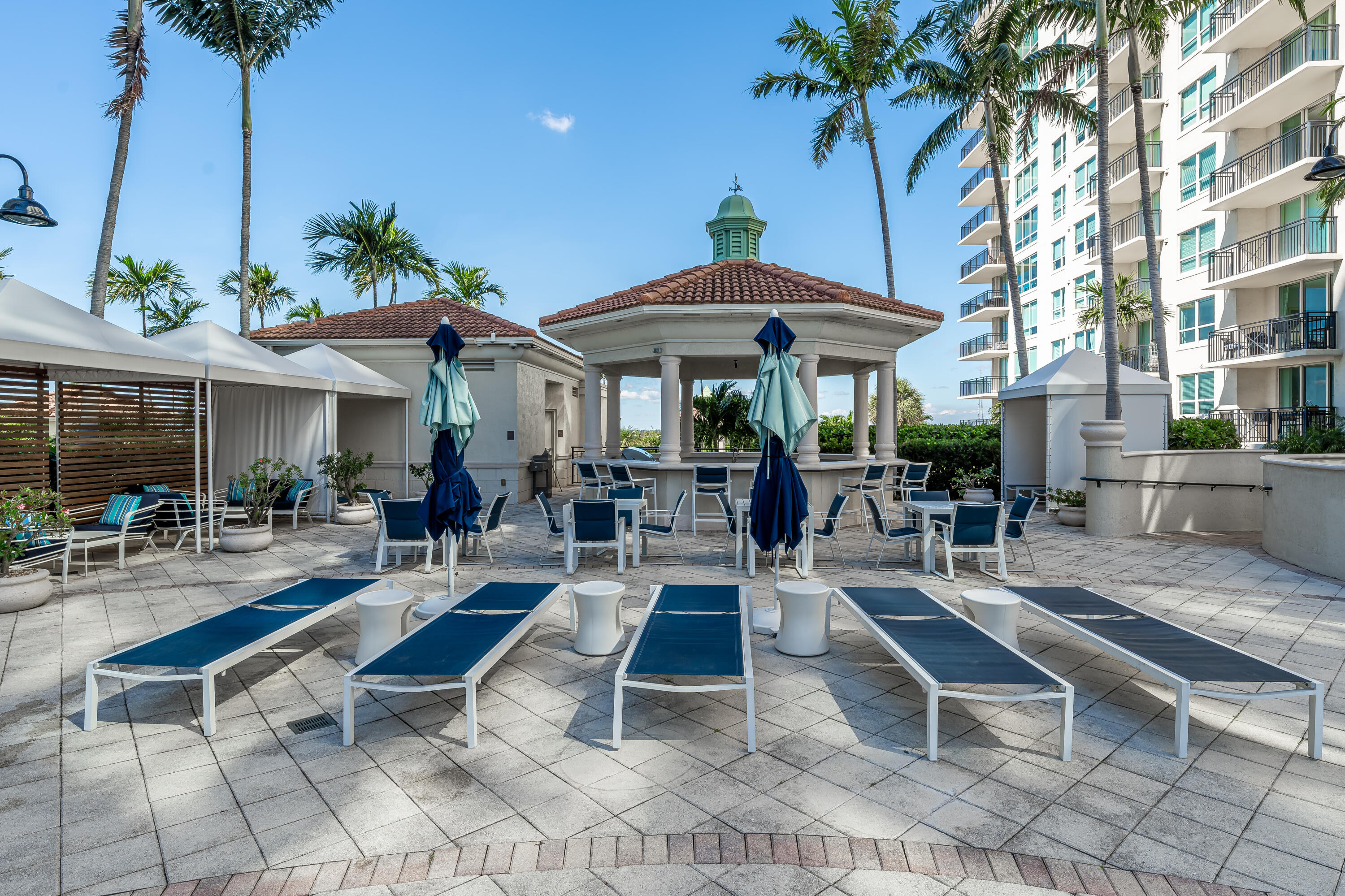 SYMPHONY SOUTH CONDO - Residential