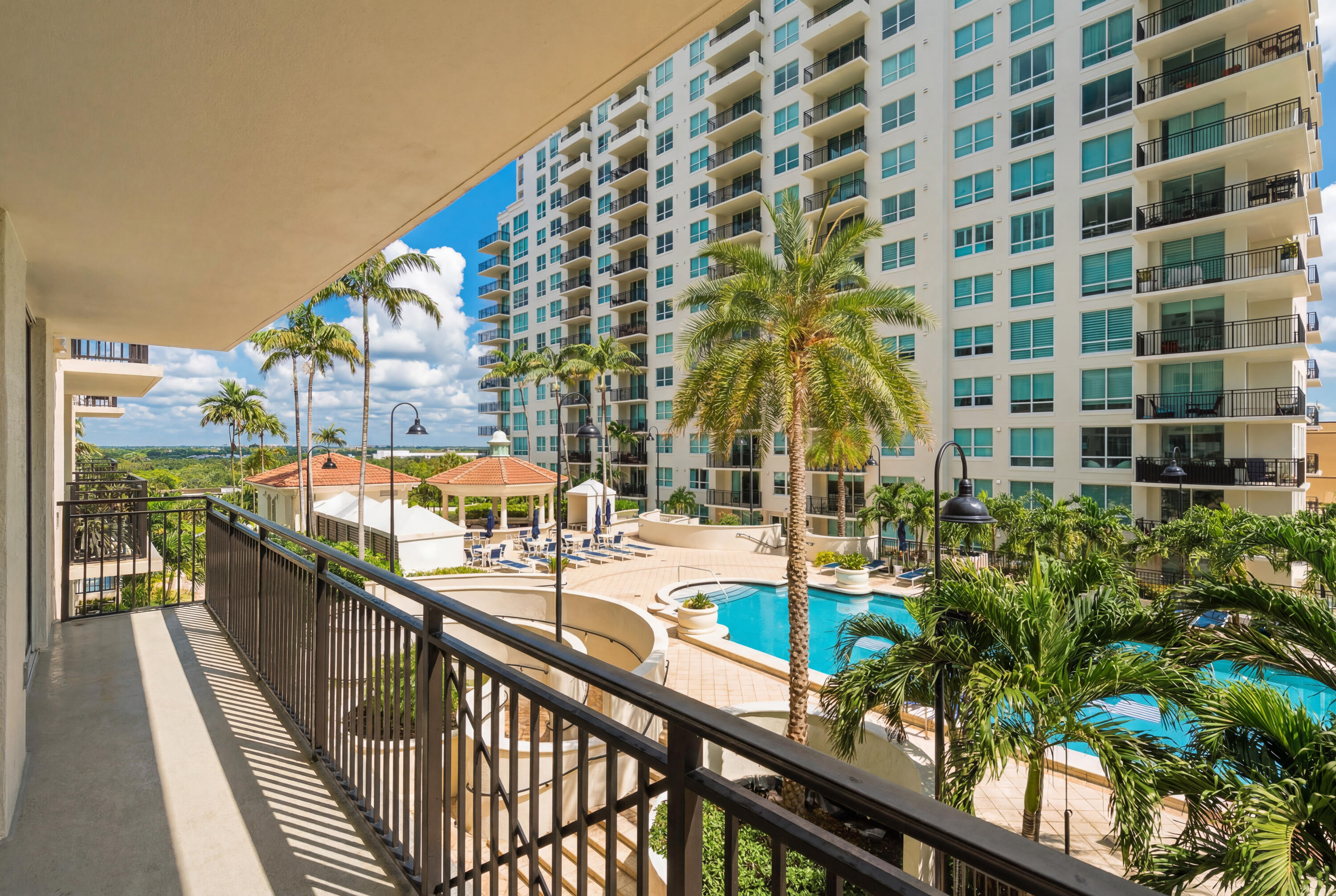 SYMPHONY SOUTH CONDO - Residential
