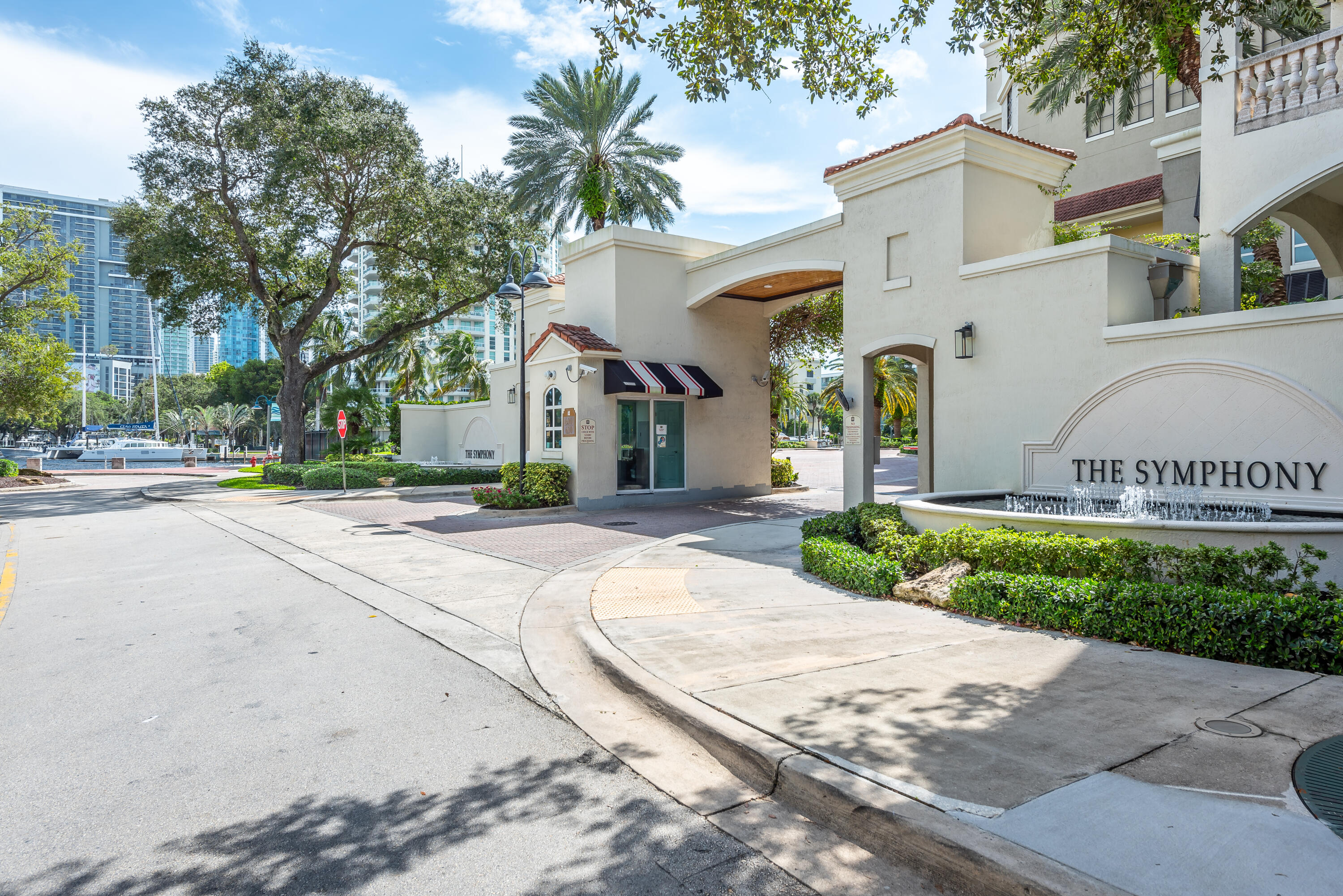 SYMPHONY SOUTH CONDO - Residential