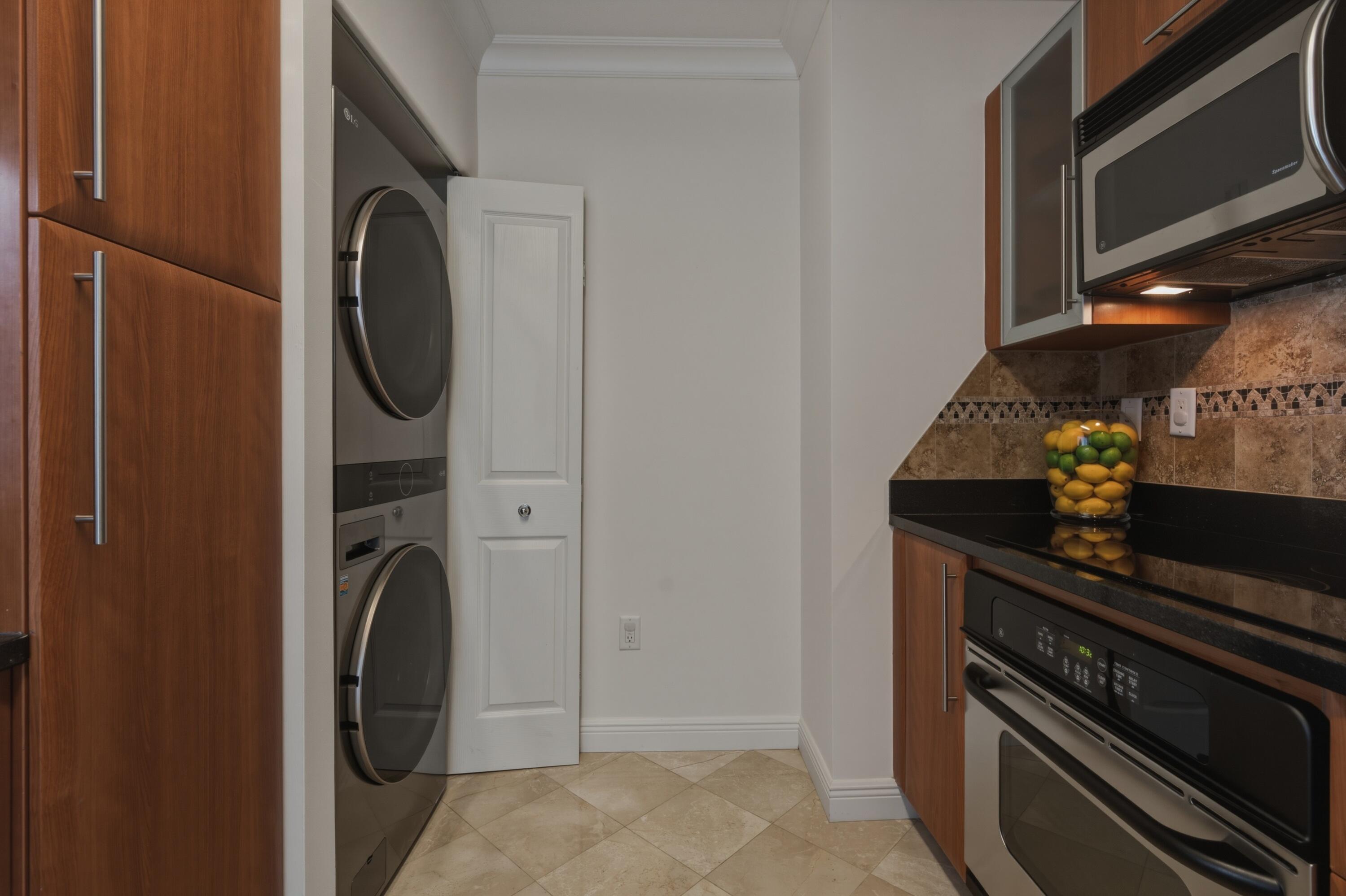 SYMPHONY SOUTH CONDO - Residential