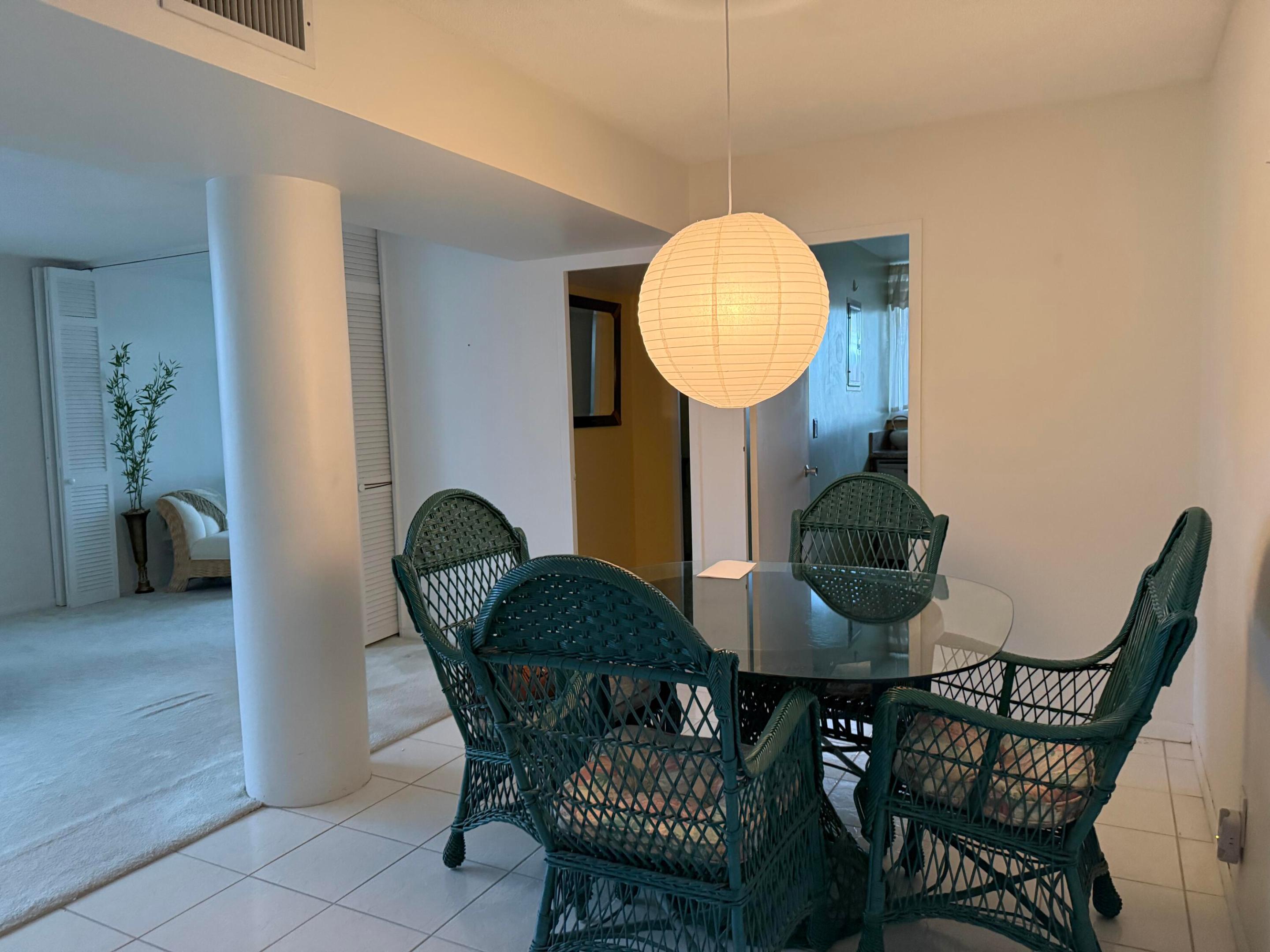 BRITANNIA CONDO - Residential Lease