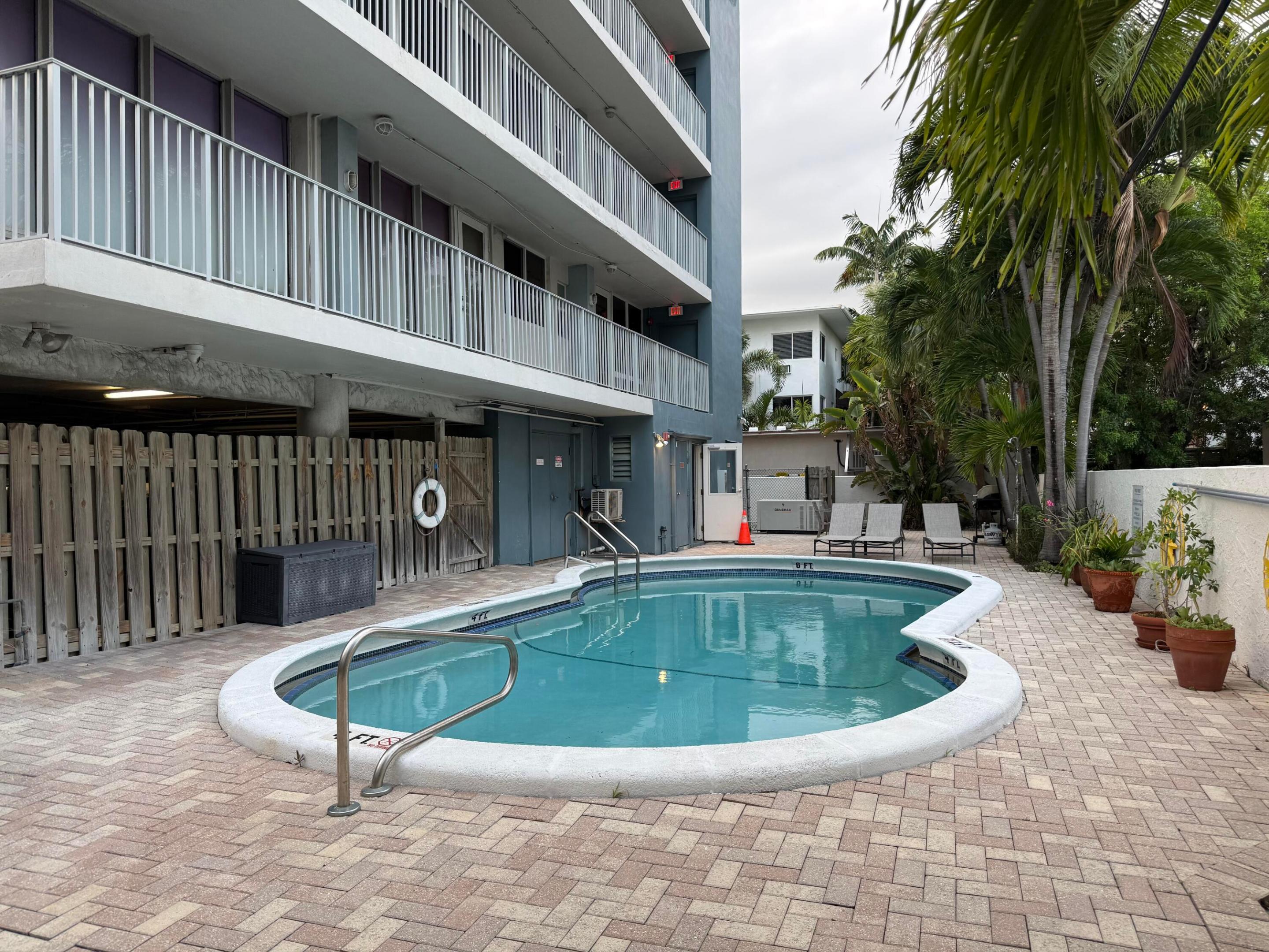 BRITANNIA CONDO - Residential Lease