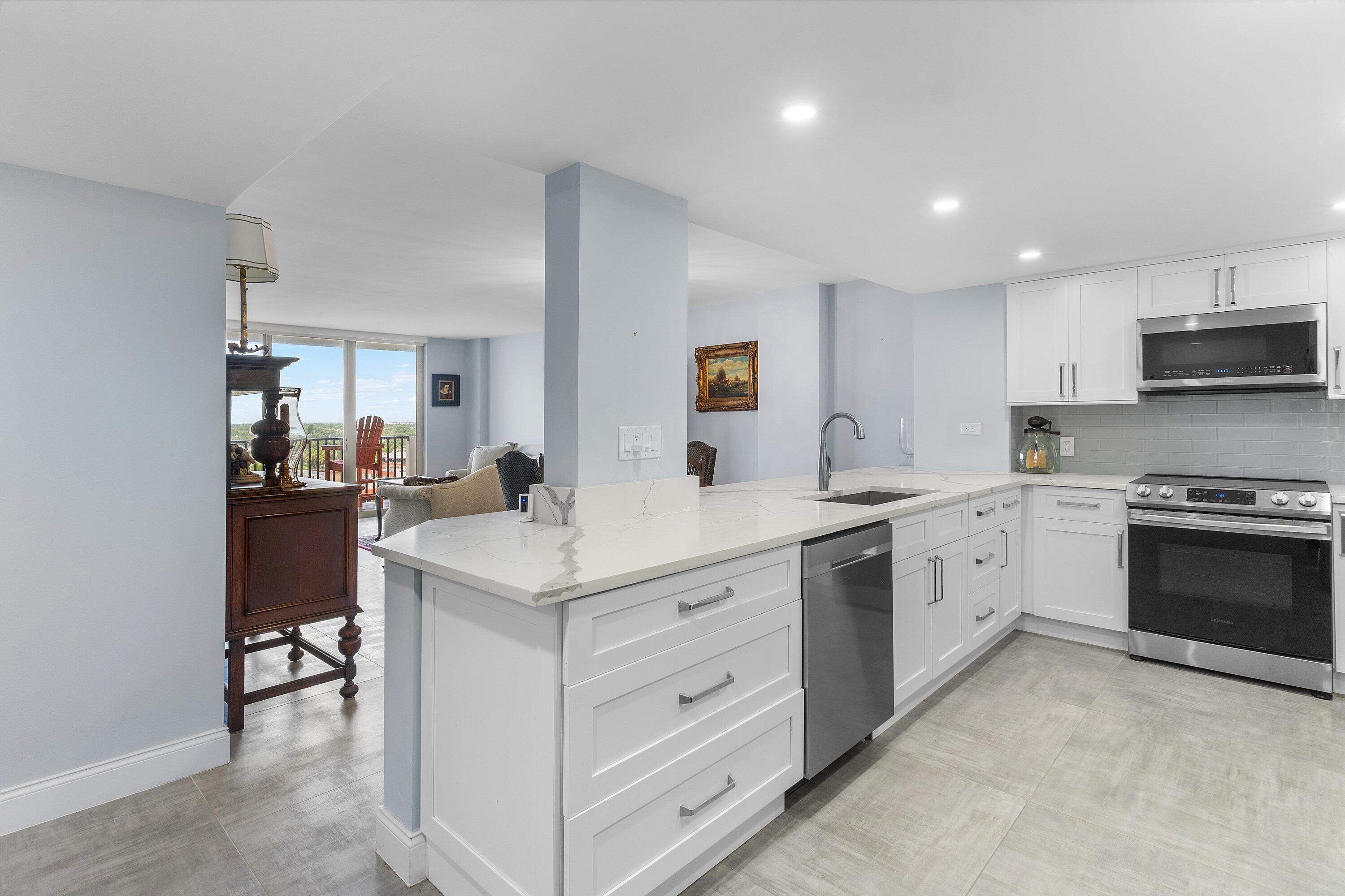 OPAL TOWERS WEST CONDO - Residential