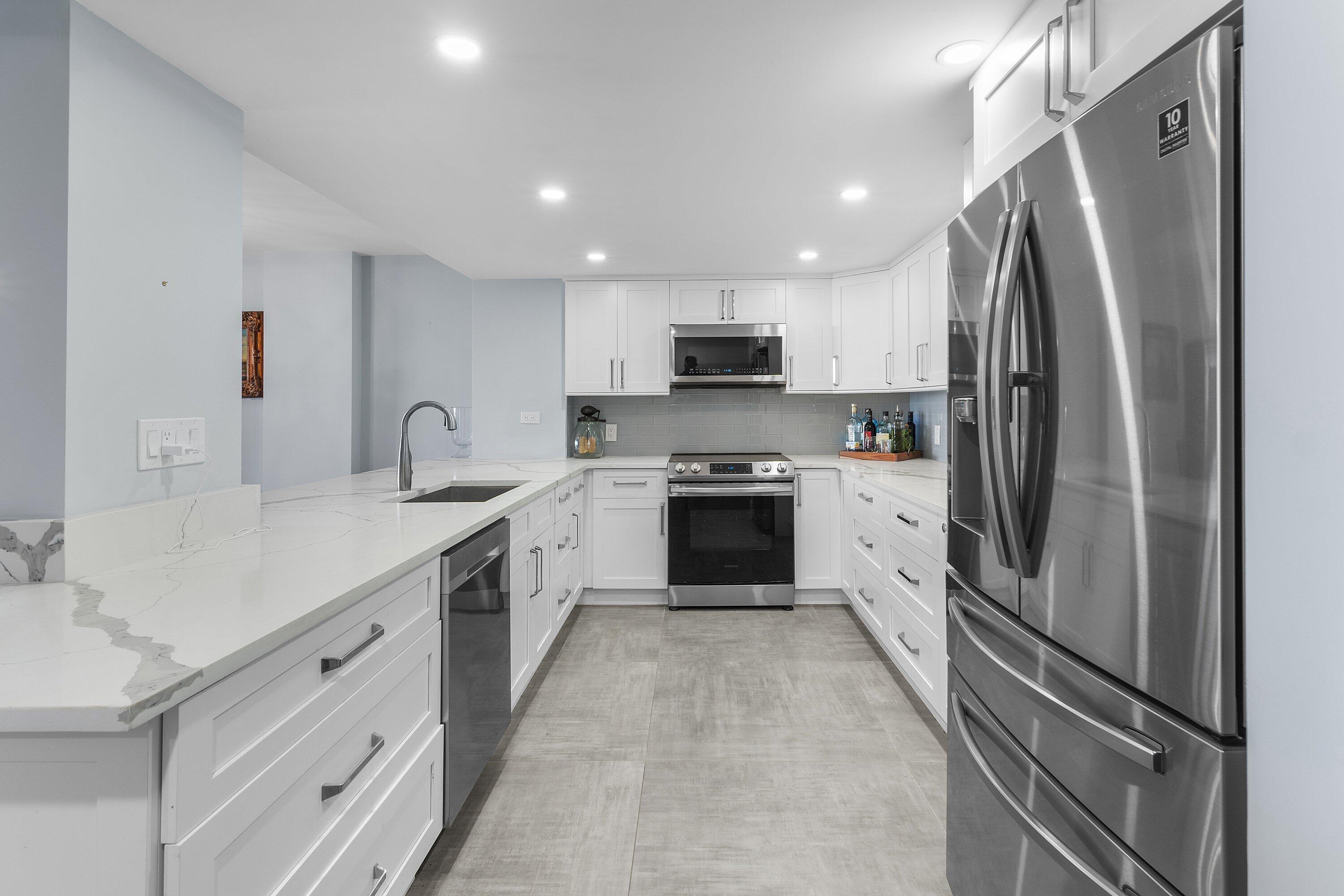 OPAL TOWERS WEST CONDO - Residential