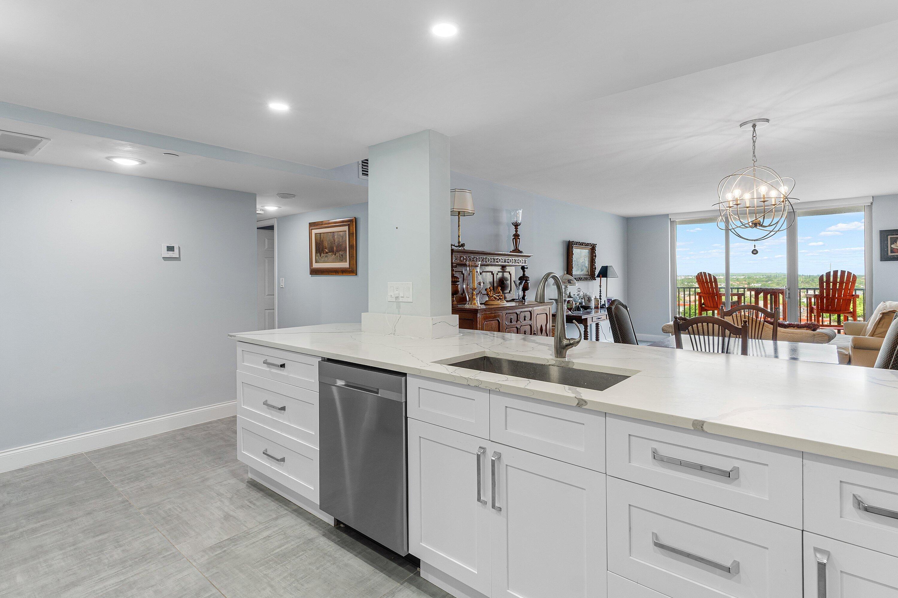 OPAL TOWERS WEST CONDO - Residential