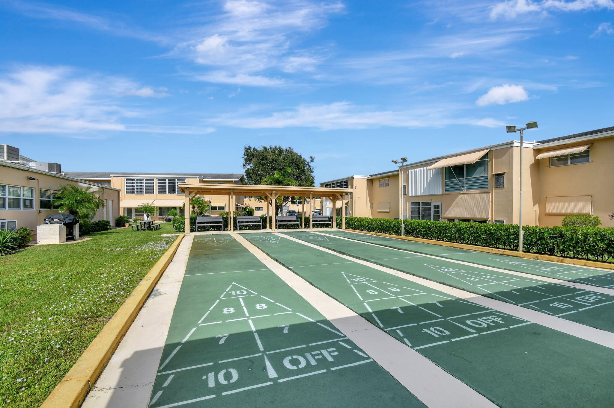 VILLAGE ROYALE CONDO 2 - Residential Lease
