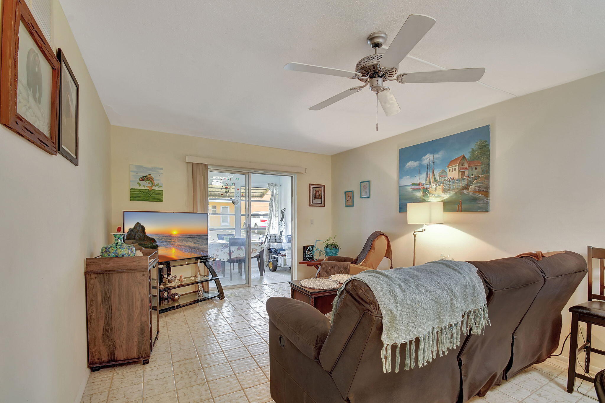 VILLAGE ROYALE CONDO 2 - Residential Lease