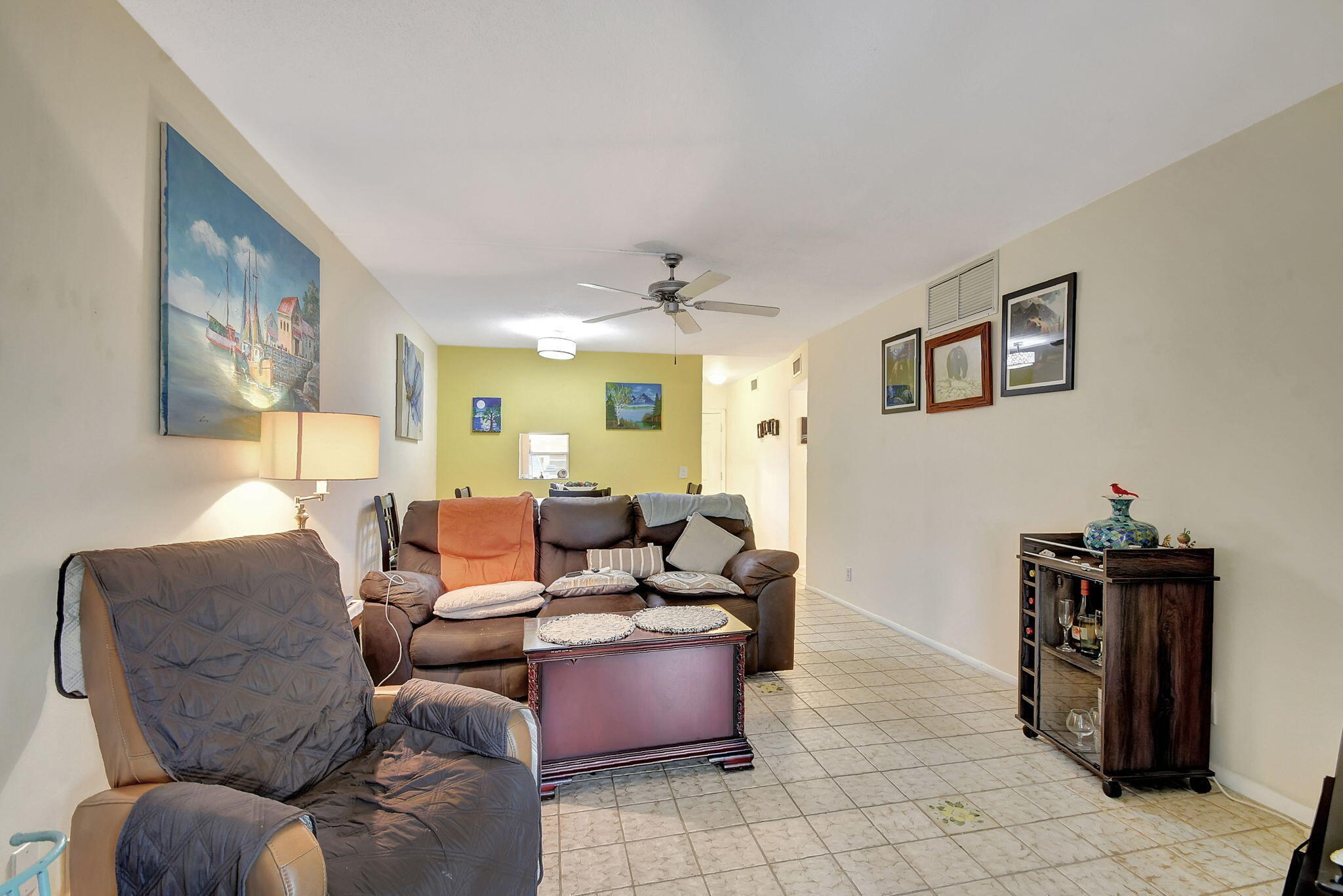 VILLAGE ROYALE CONDO 2 - Residential Lease