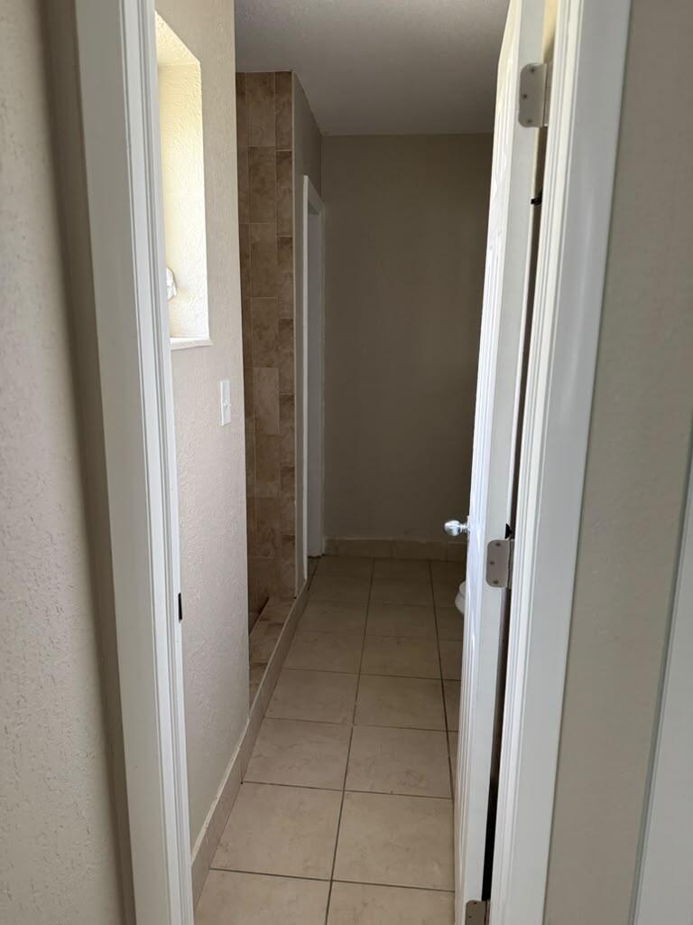 PALM BEACH SQUARE UNIT 2 - Residential Lease