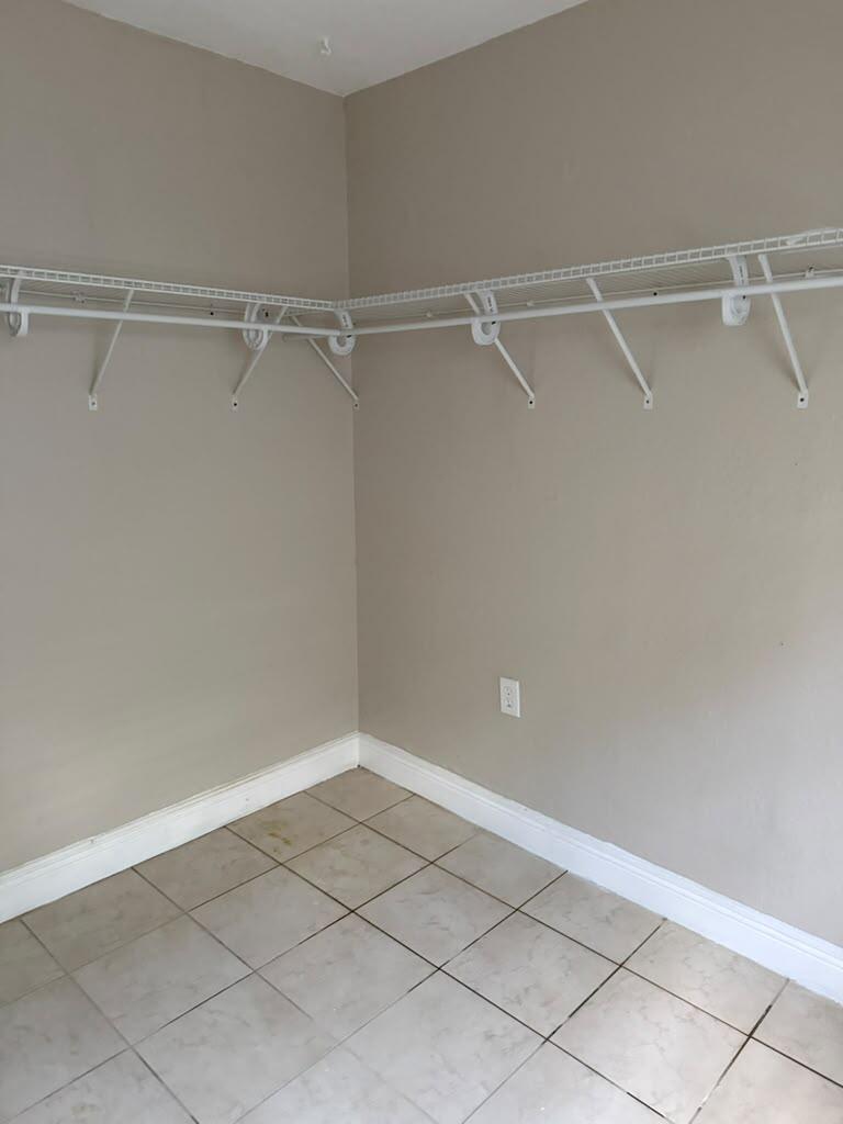 PALM BEACH SQUARE UNIT 2 - Residential Lease