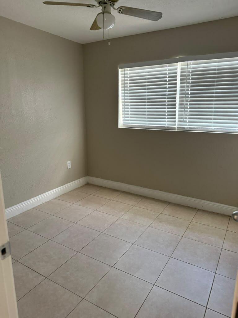 PALM BEACH SQUARE UNIT 2 - Residential Lease