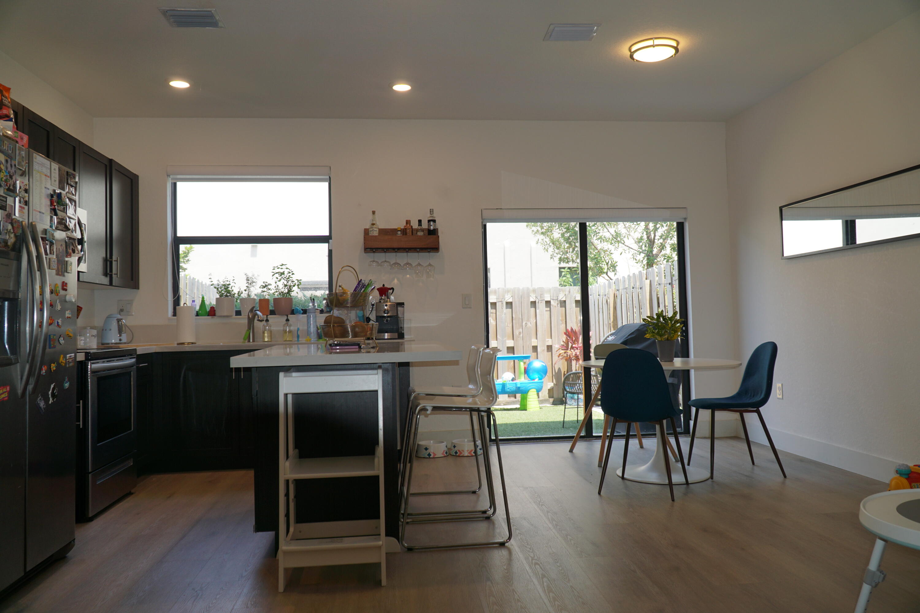 VIA VENTURA NEIGHBORHOOD 1 - Residential Lease