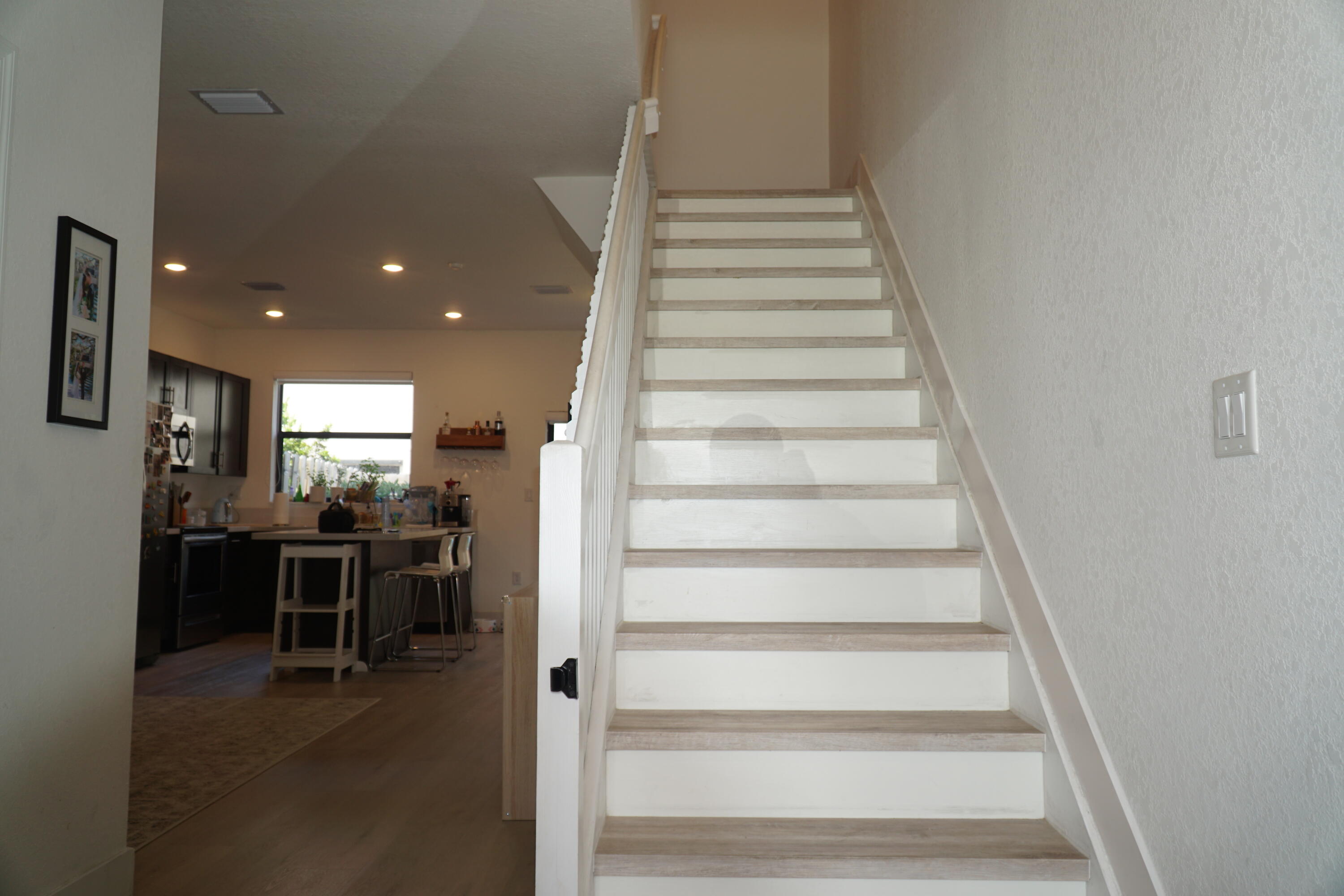 VIA VENTURA NEIGHBORHOOD 1 - Residential Lease
