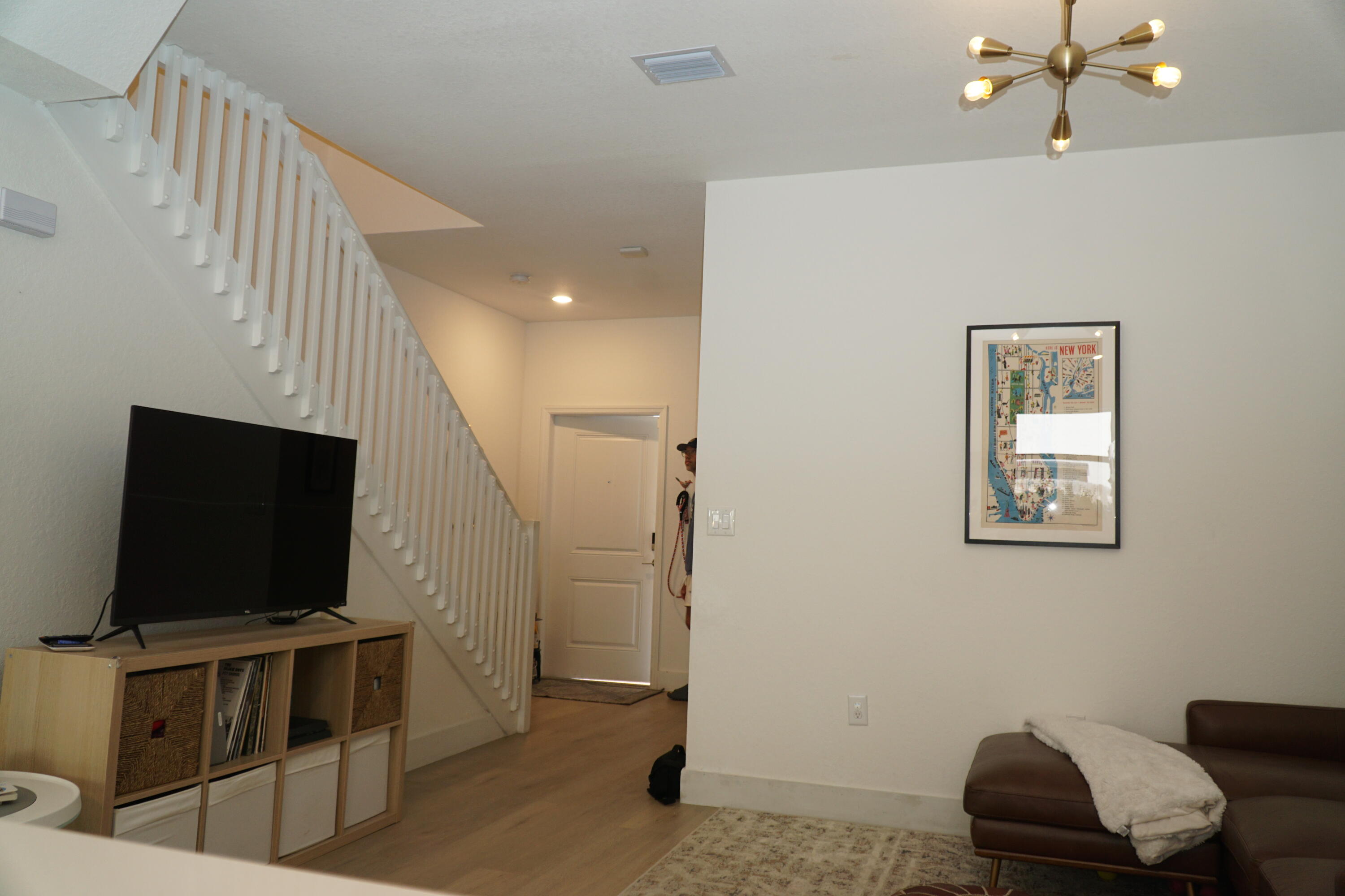 VIA VENTURA NEIGHBORHOOD 1 - Residential Lease
