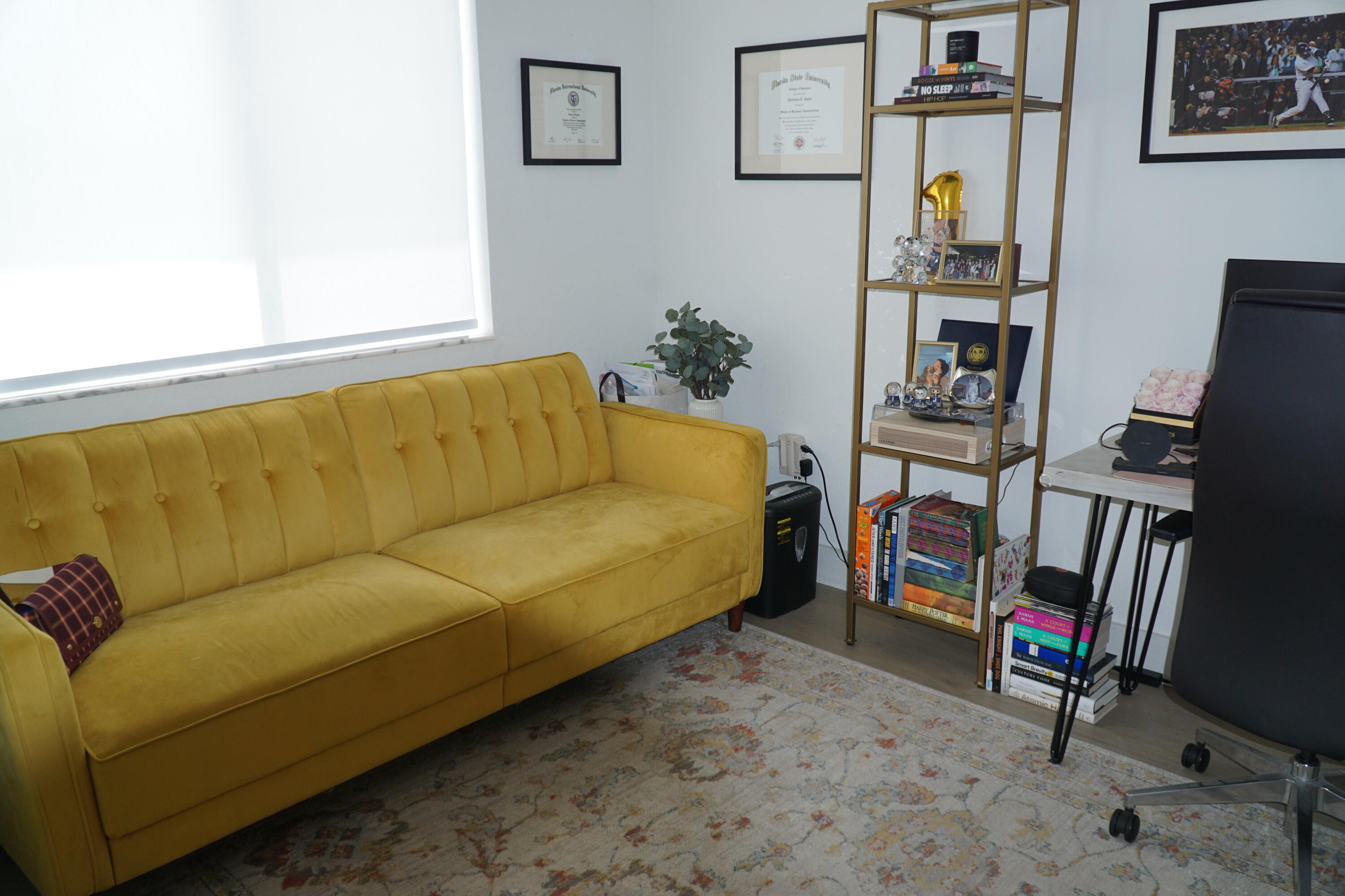 VIA VENTURA NEIGHBORHOOD 1 - Residential Lease