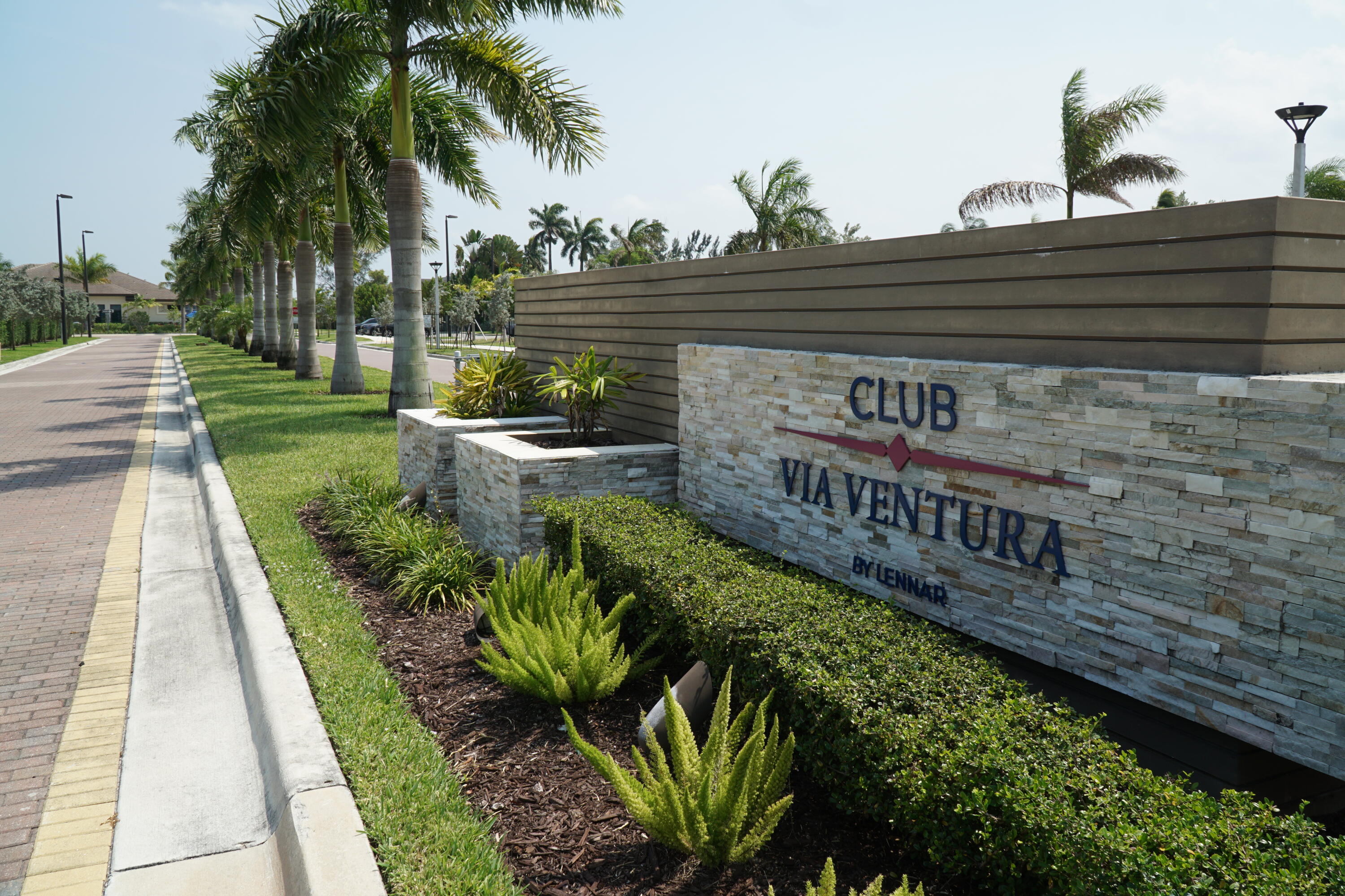 VIA VENTURA NEIGHBORHOOD 1 - Residential Lease