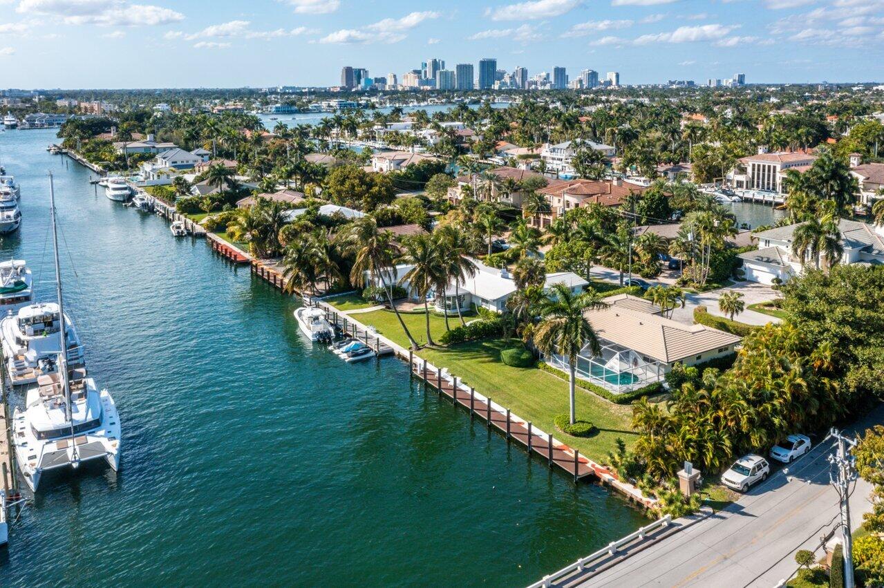 When location really matters this is the location for you! Perfectly located near major roadways yet with all the privacy of a Harbor Beach home, this home is waiting for you. The south facing rear dock is located on a very expansive waterway with an extra-large turning basin. With the current massive revitalization of the surrounding area you can be part of the future Fort Lauderdale yet within the enclave of Harbor Beach. Join the excitement of the future of all the best that south Florida has to offer. Upon entering Harbor Beach you will know there is no other waterfront community like Harbor Beach.  Whether you are at the marina, private beach walking distance away or your own backyard, this is the way to Live, Love and Play south Florida.
