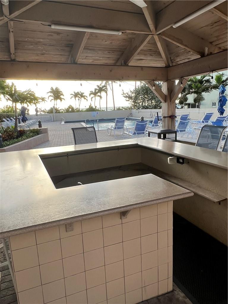 HAMPTON BEACH CLUB CONDO - Residential Lease