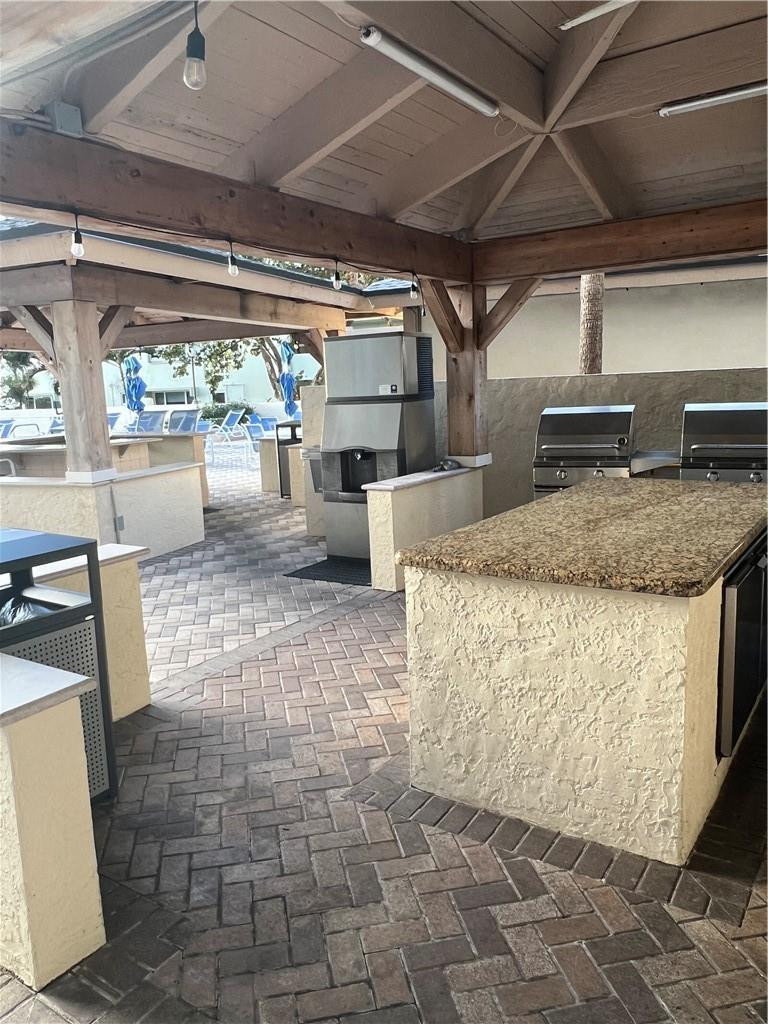 HAMPTON BEACH CLUB CONDO - Residential Lease