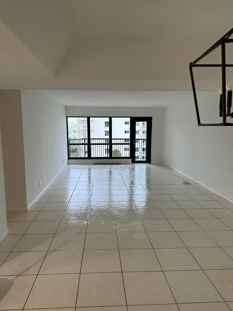 HAMPTON BEACH CLUB CONDO - Residential Lease