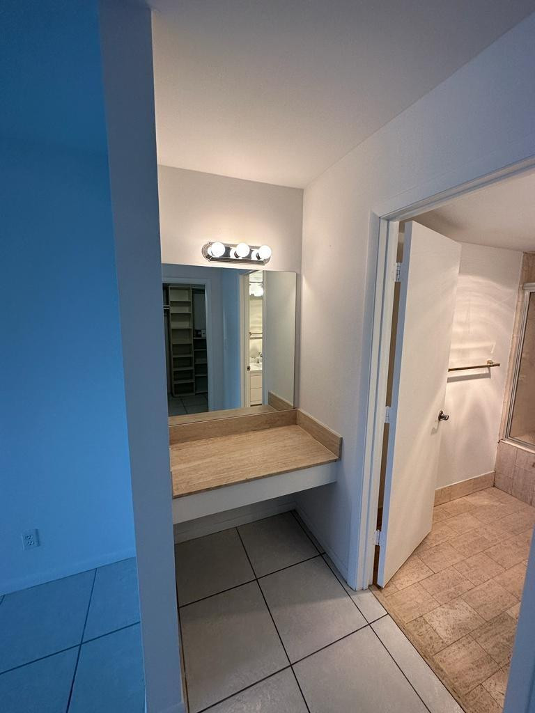 HAMPTON BEACH CLUB CONDO - Residential Lease