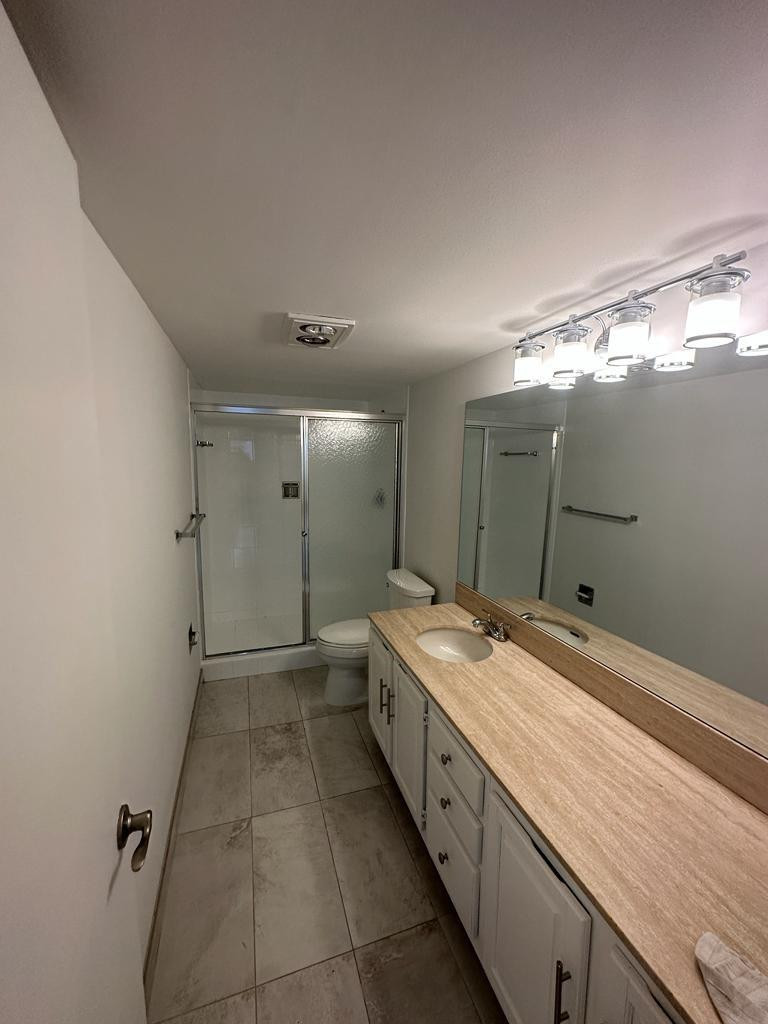 HAMPTON BEACH CLUB CONDO - Residential Lease