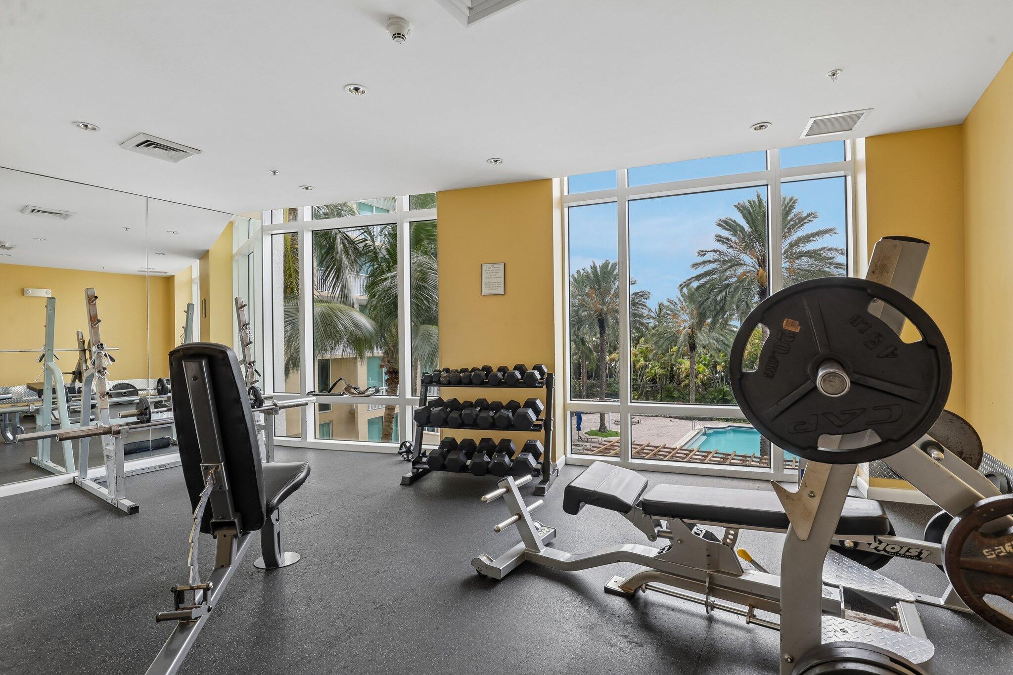 DUO CONDOMINIUM EAST - Residential