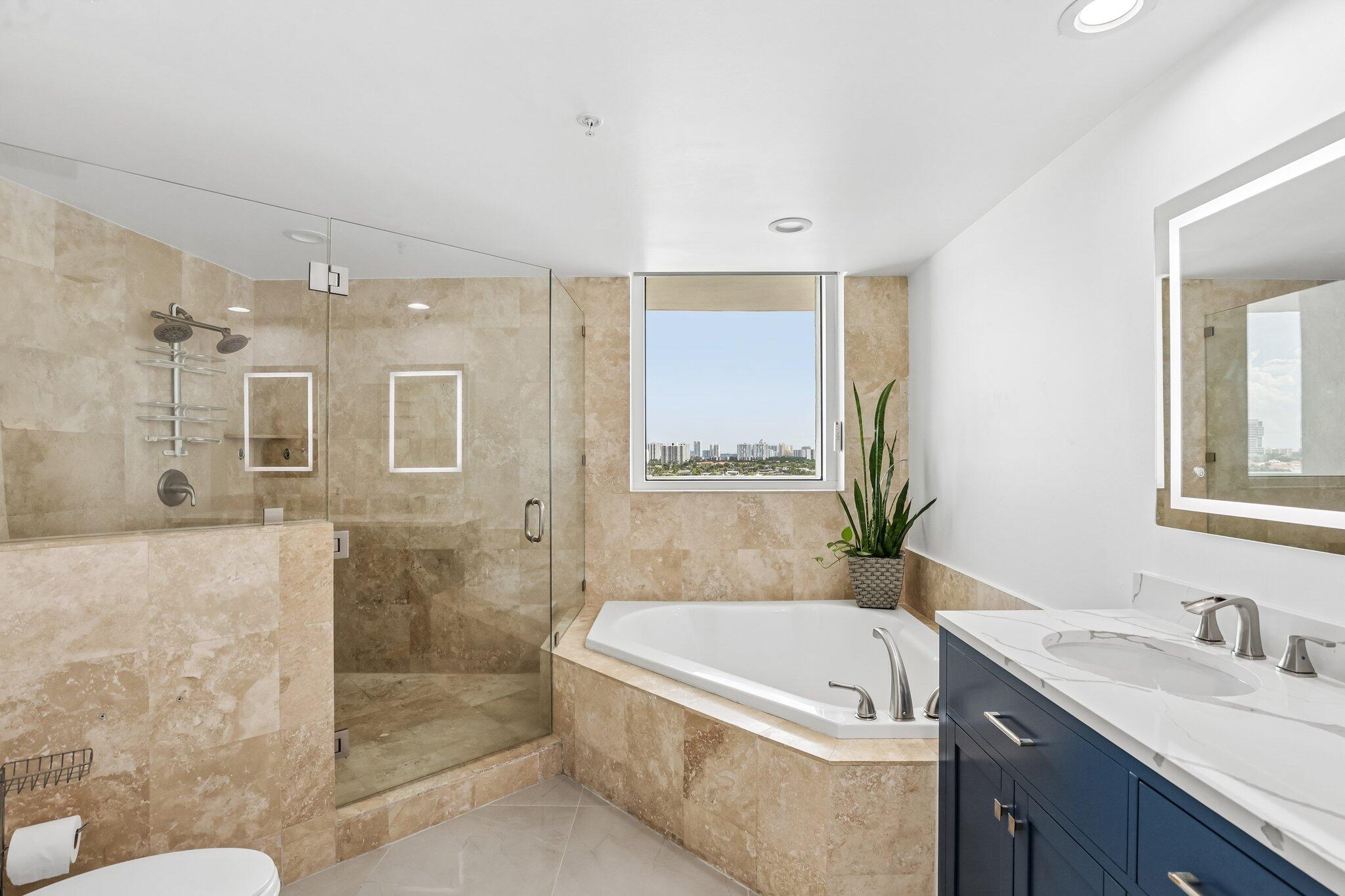 DUO CONDOMINIUM EAST - Residential