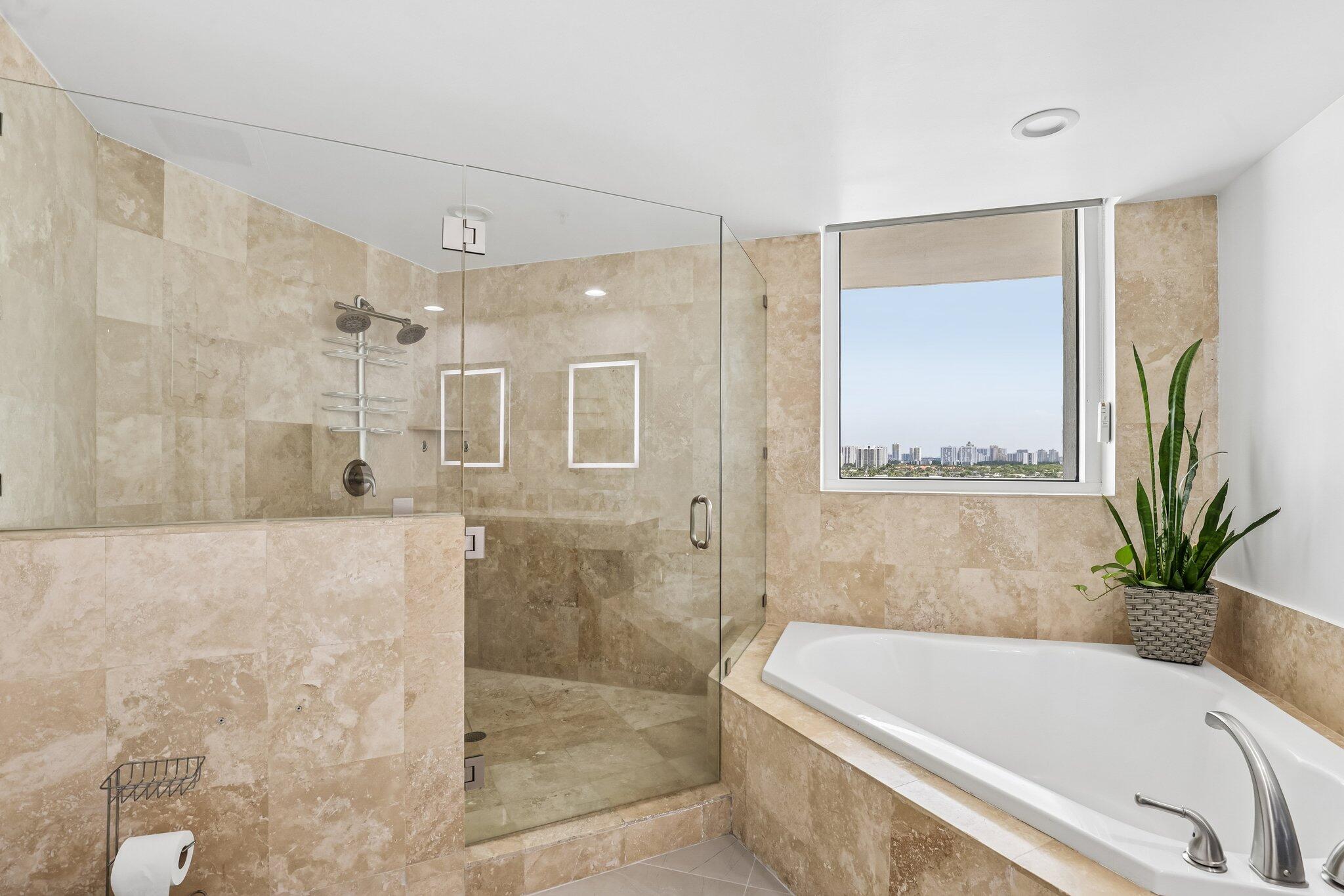 DUO CONDOMINIUM EAST - Residential