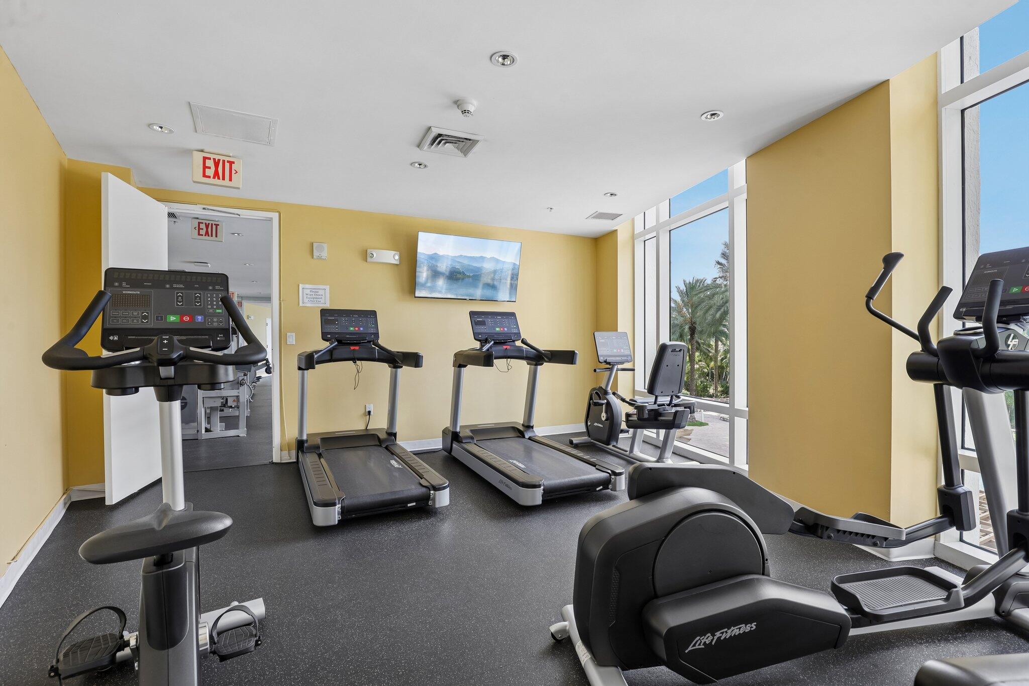 DUO CONDOMINIUM EAST - Residential
