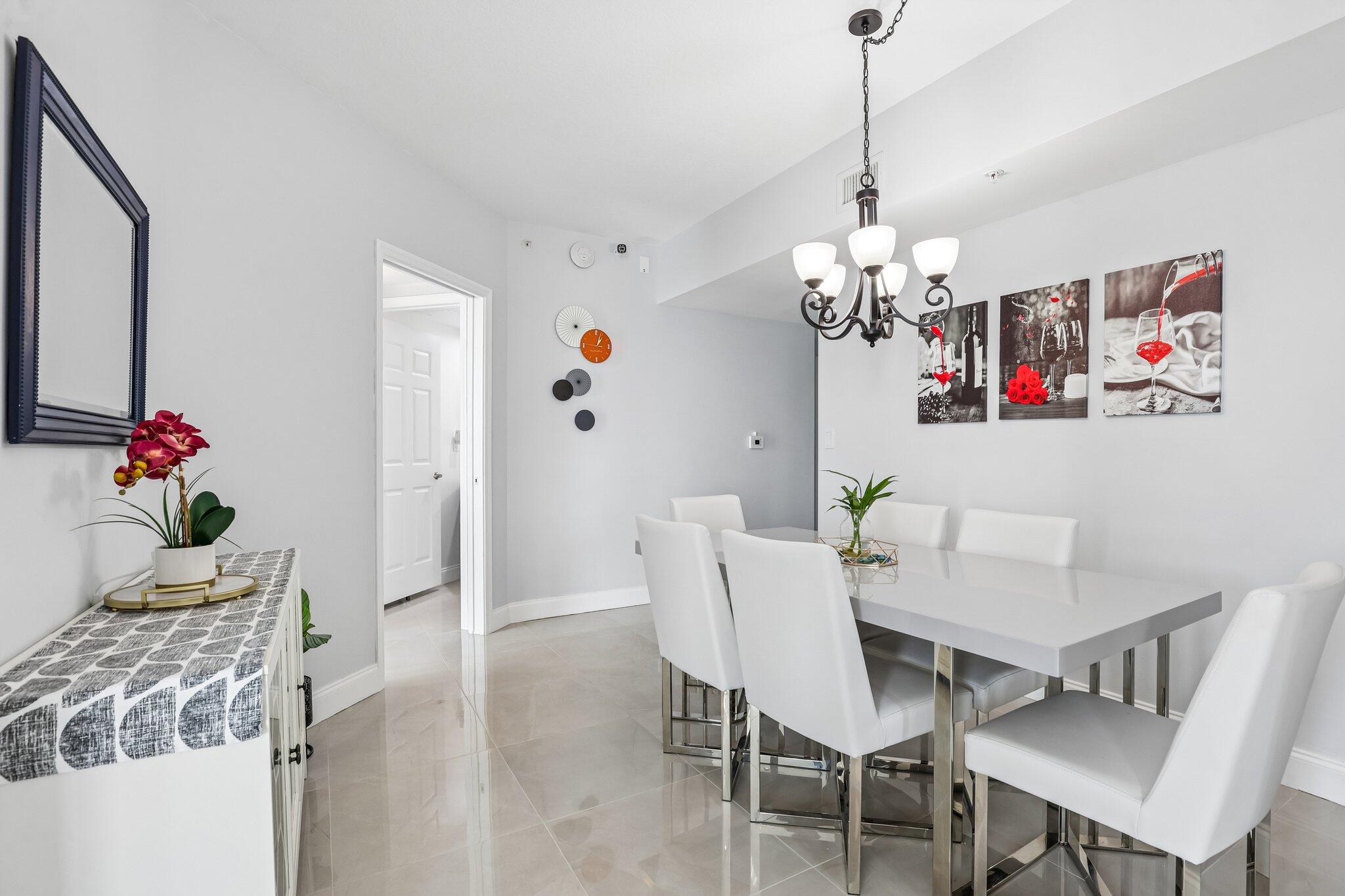 DUO CONDOMINIUM EAST - Residential