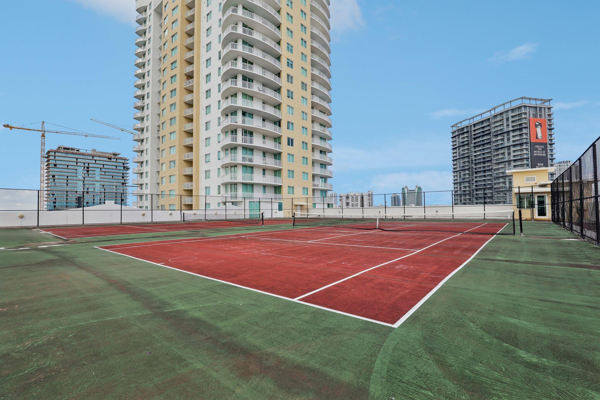 DUO CONDOMINIUM EAST - Residential