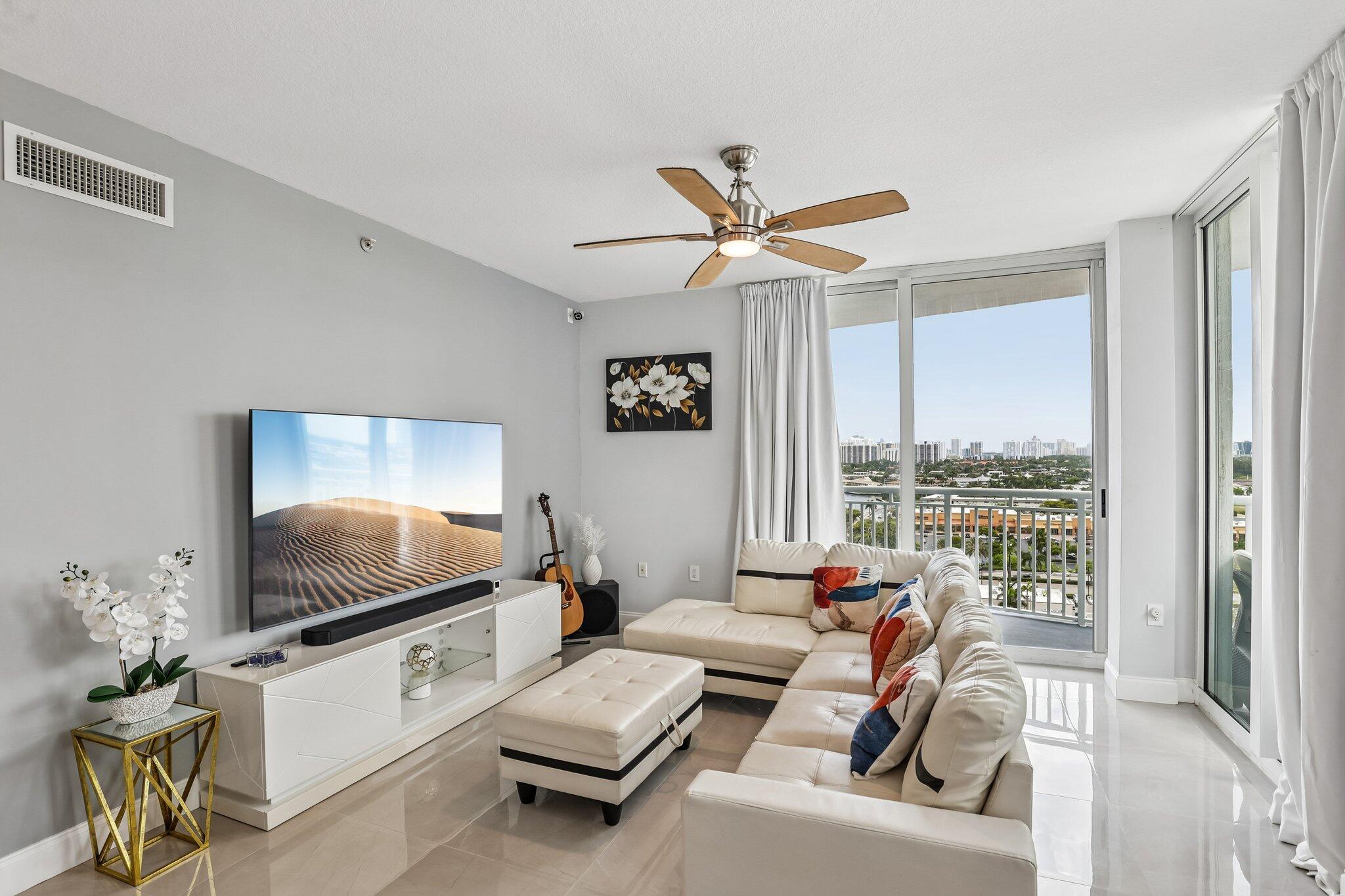 DUO CONDOMINIUM EAST - Residential