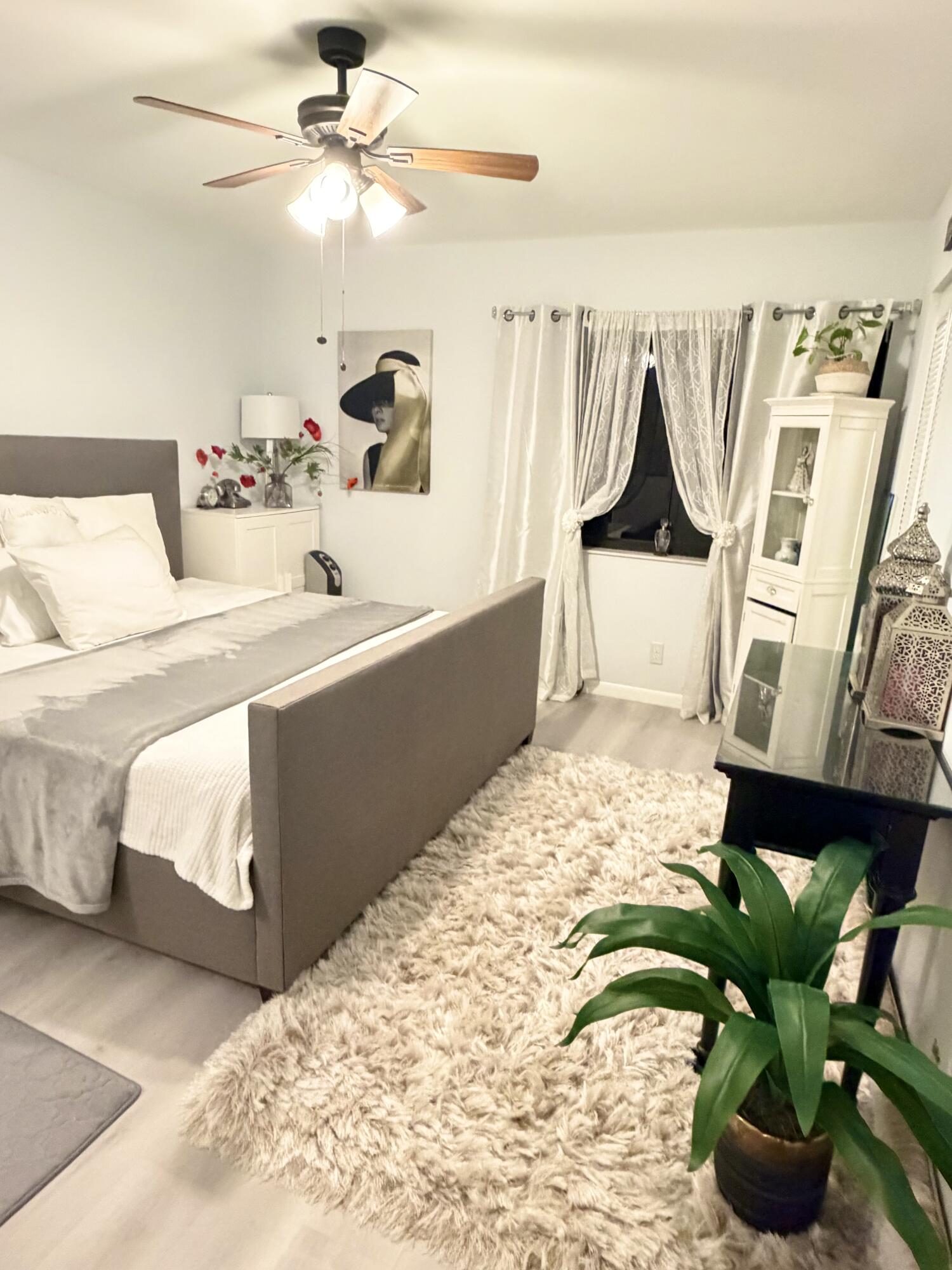 PINE RIDGE SOUTH III CONDO - Residential Lease