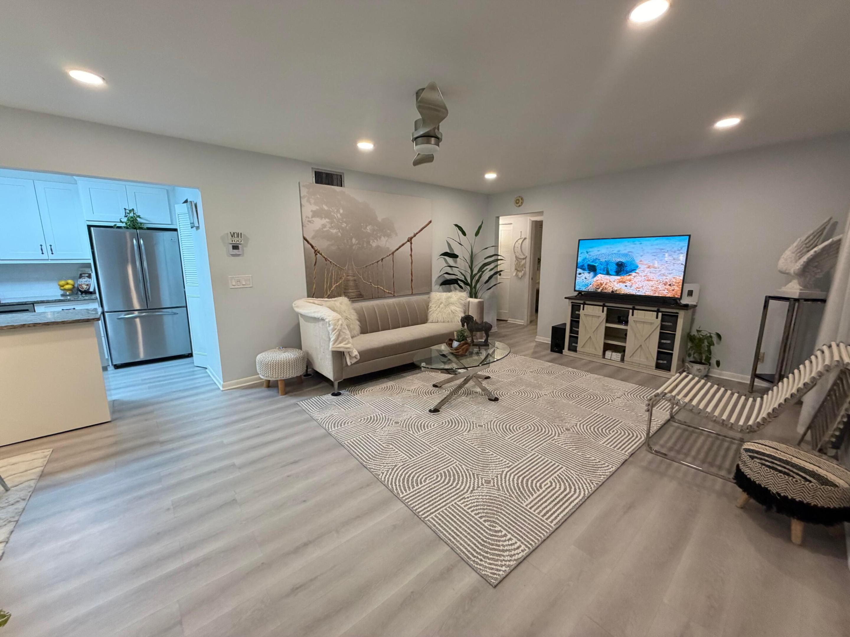 PINE RIDGE SOUTH III CONDO - Residential Lease