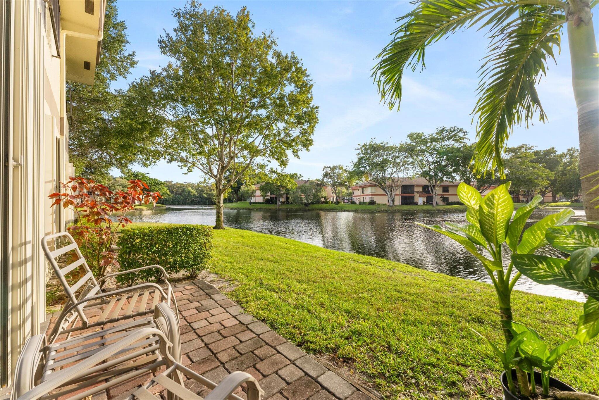 APPLEWOOD VILLAGE IV-D CONDO - Residential