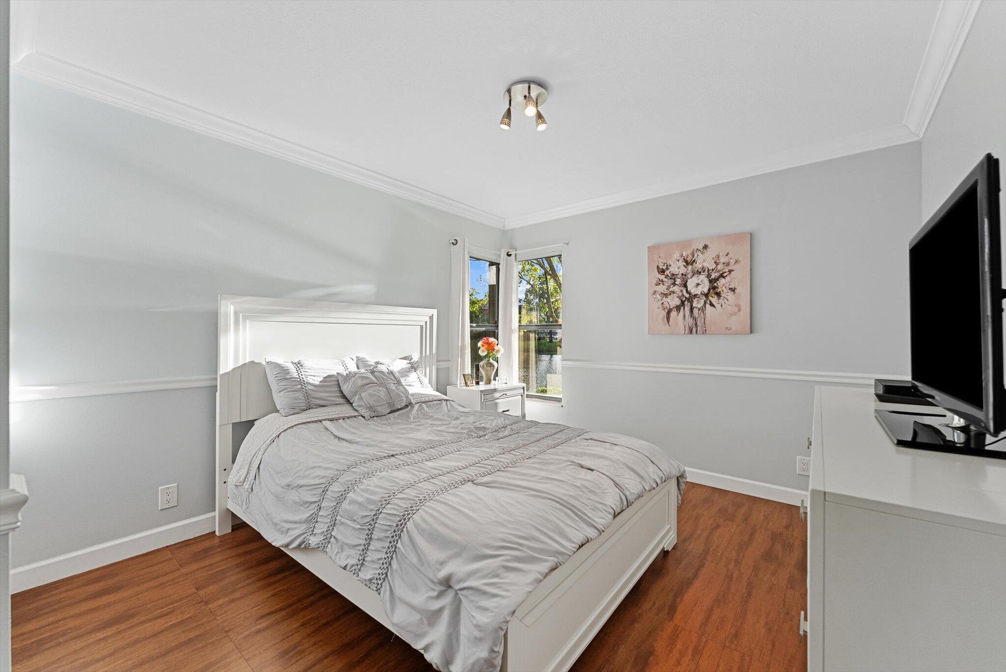 APPLEWOOD VILLAGE IV-D CONDO - Residential